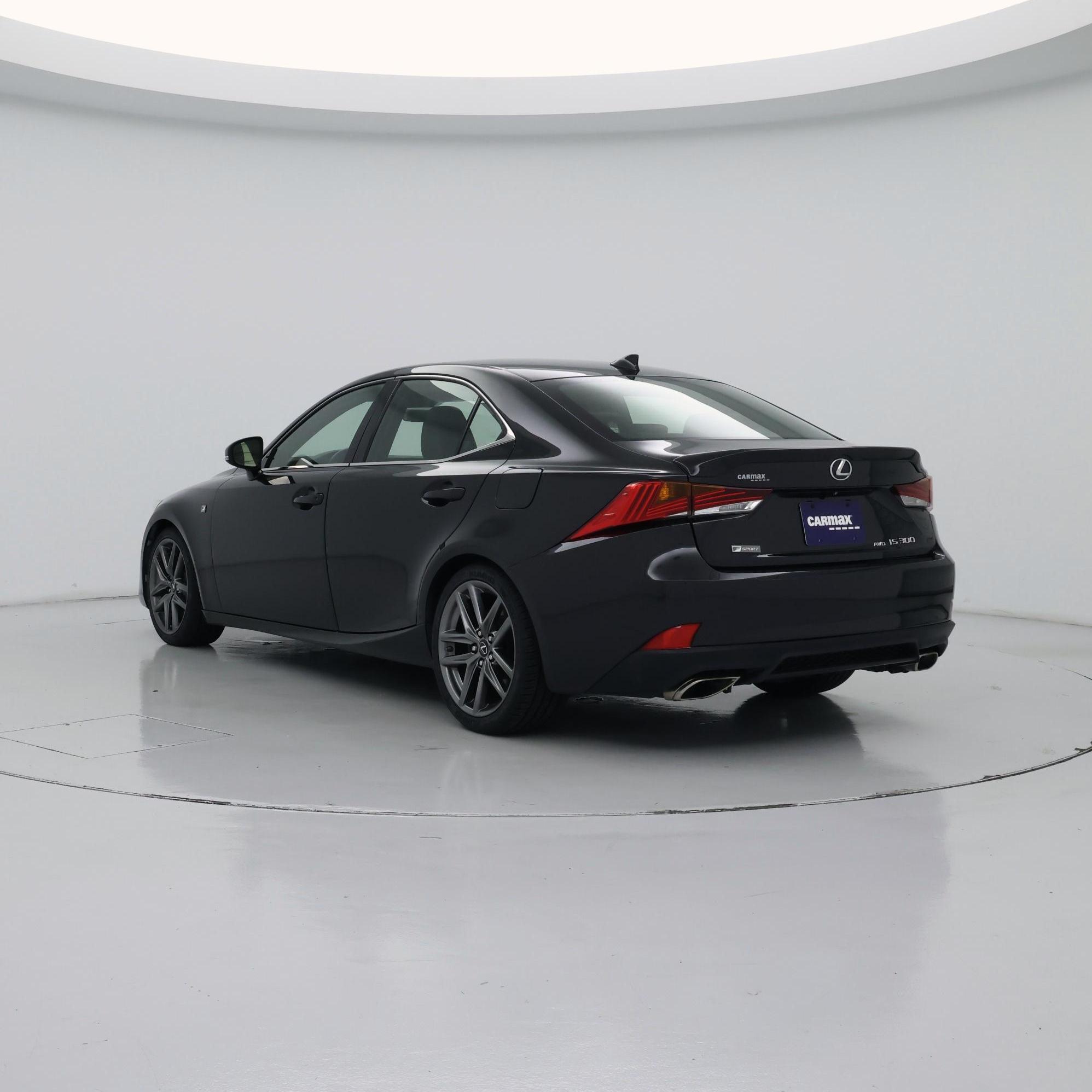 Thumbnail: 2017 Lexus IS - 2