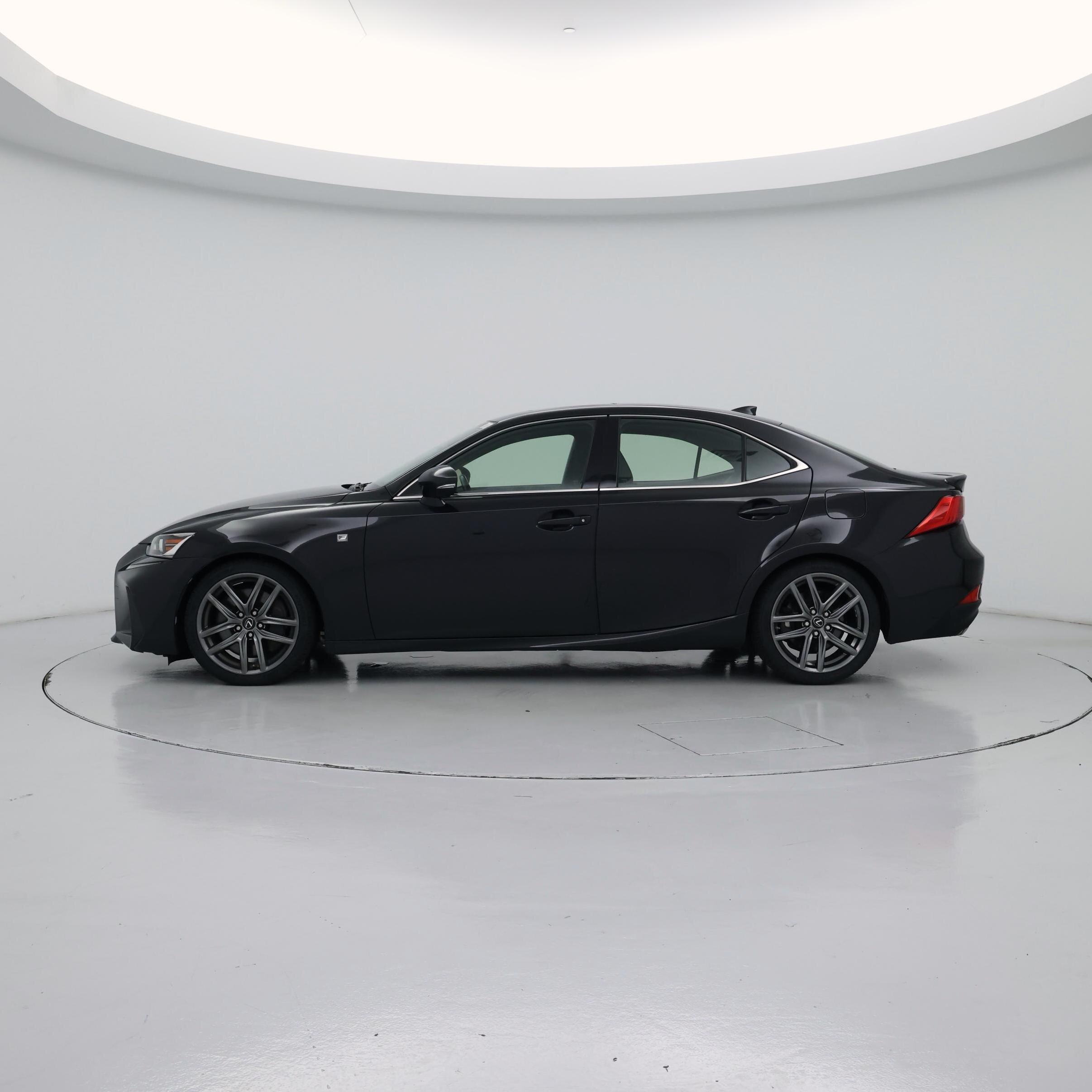 Thumbnail: 2017 Lexus IS - 3