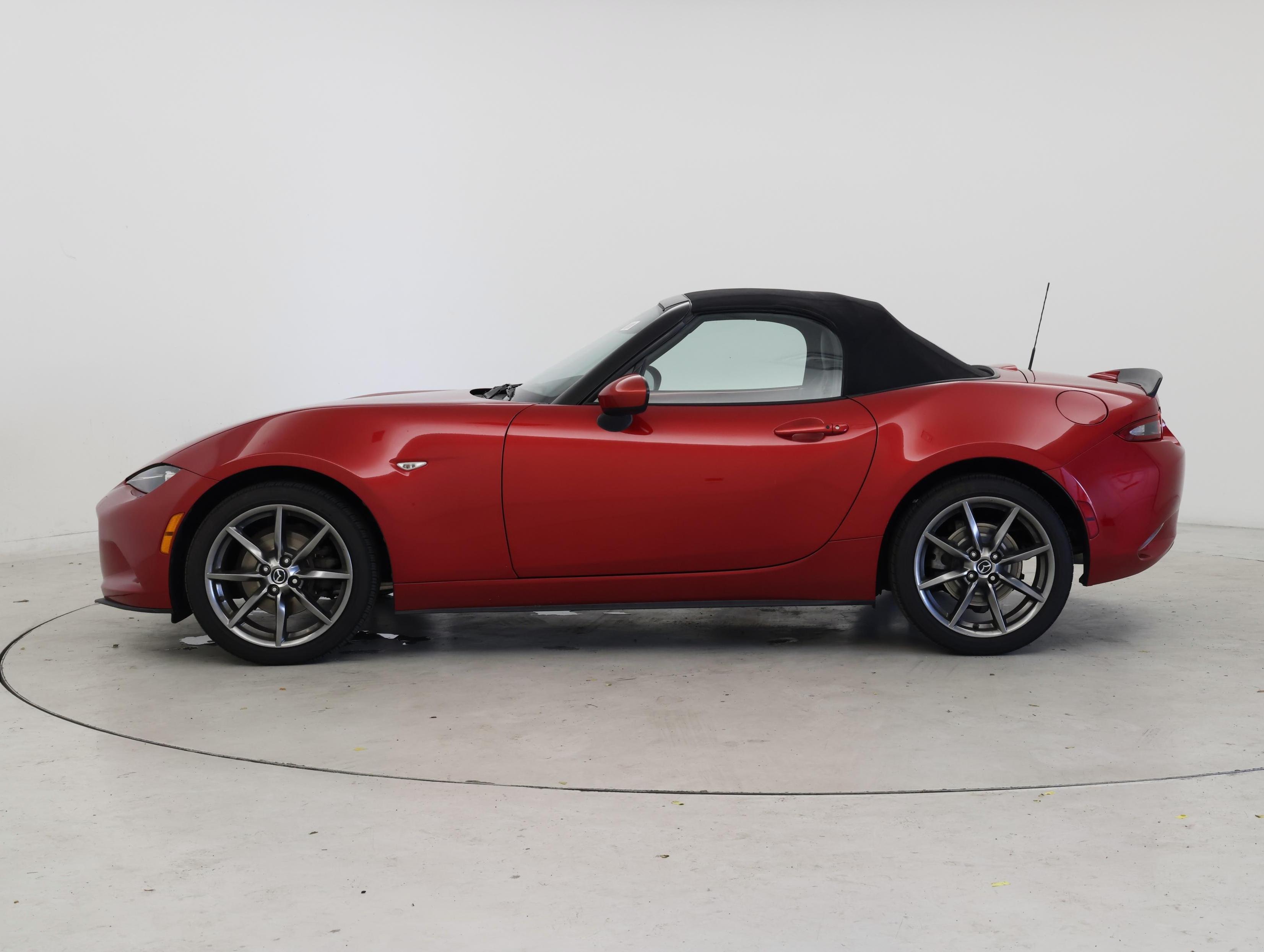 Thumbnail: 2016 Mazda MX-5 Miata - 3