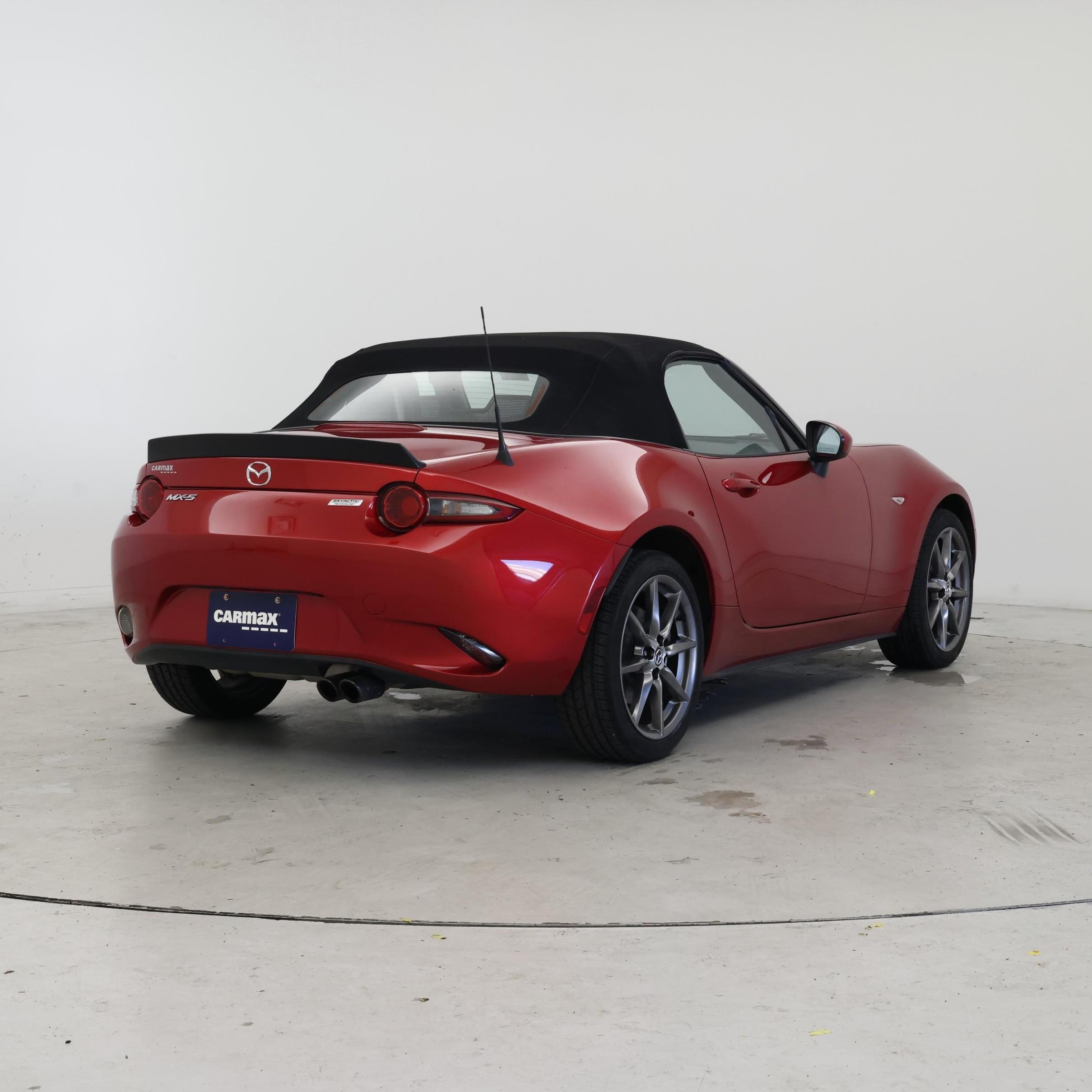 Thumbnail: 2016 Mazda MX-5 Miata - 8
