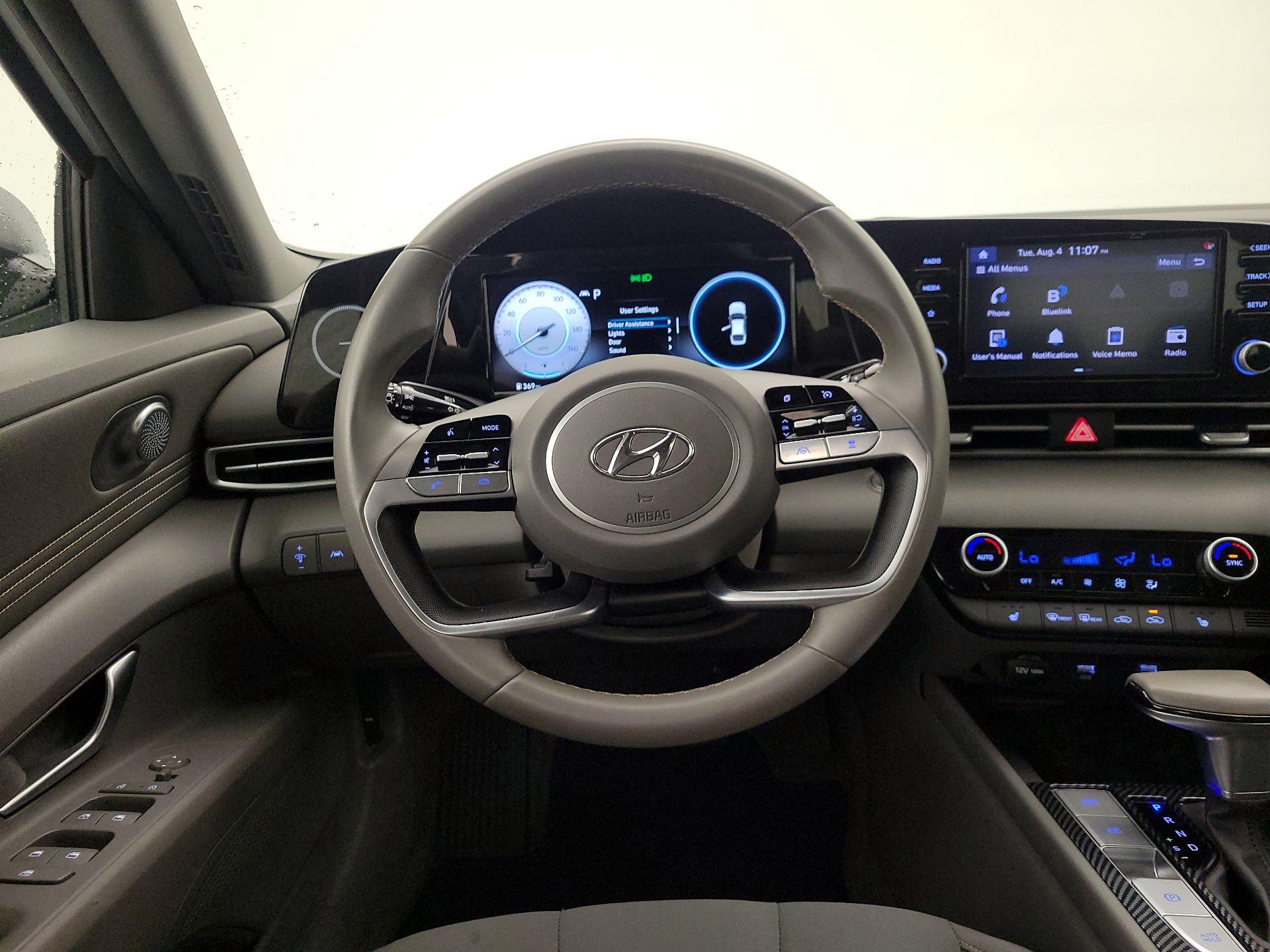 Thumbnail: 2022 Hyundai Elantra - 10