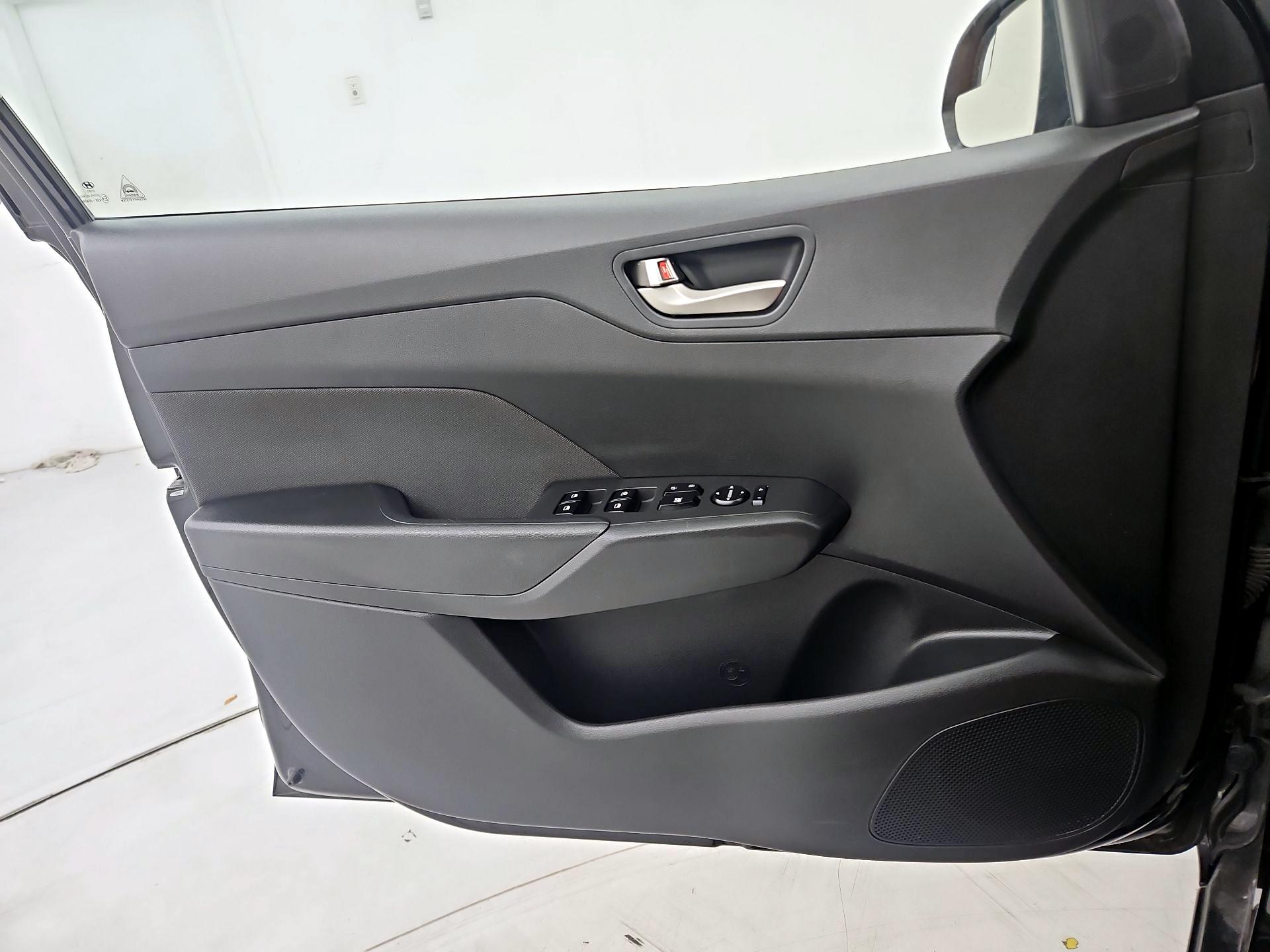 Thumbnail: 2020 Hyundai Accent - 12