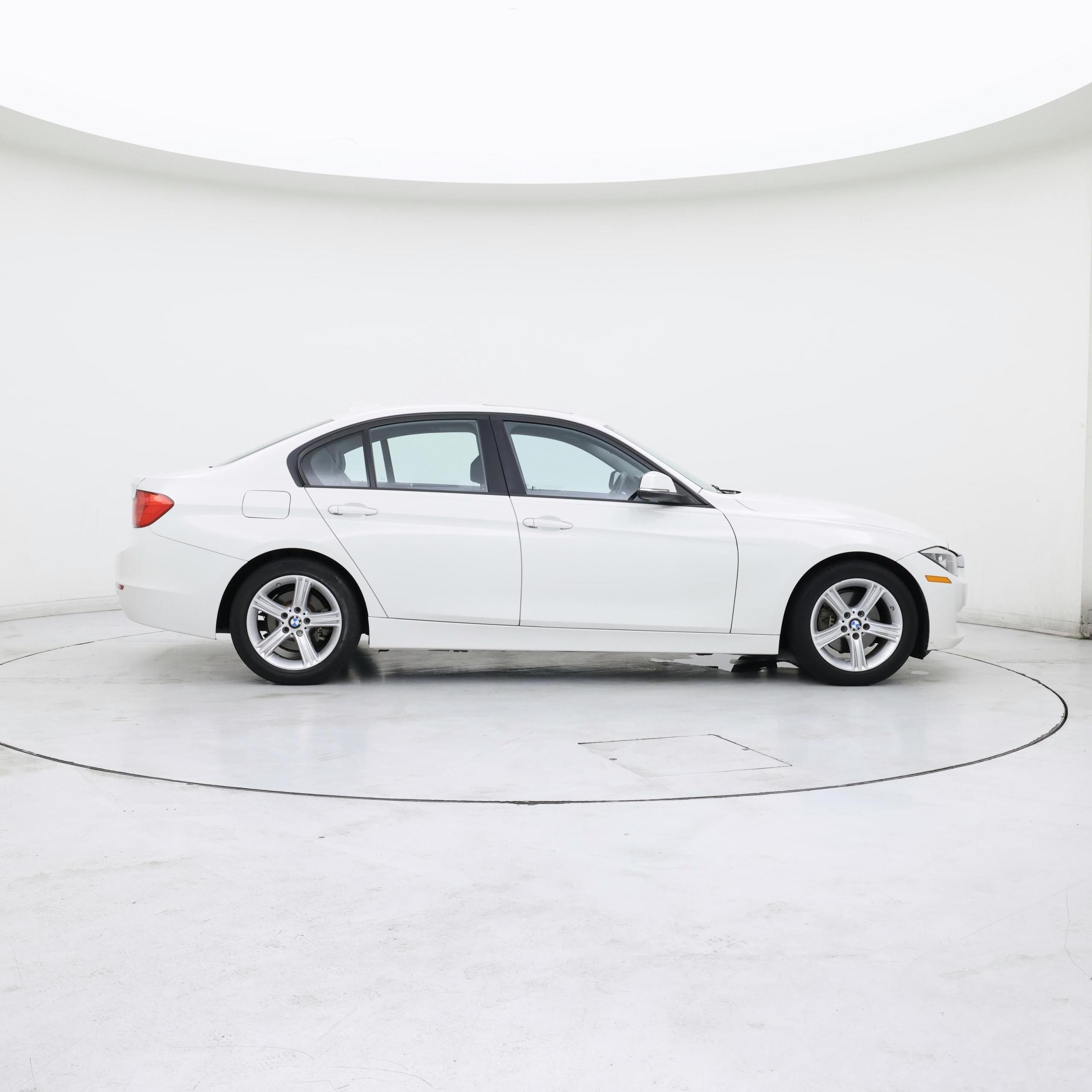 Thumbnail: 2015 BMW 3 Series - 7