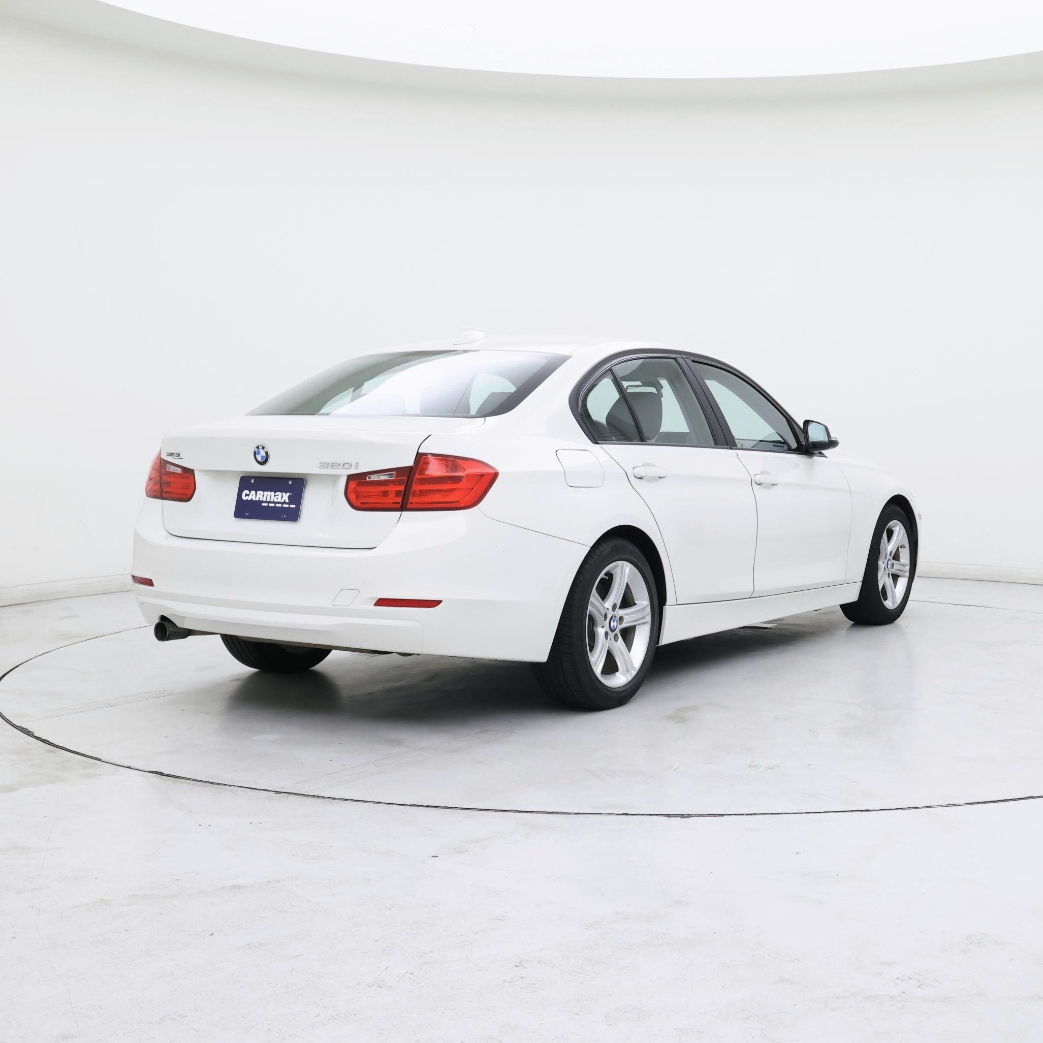 Thumbnail: 2015 BMW 3 Series - 8