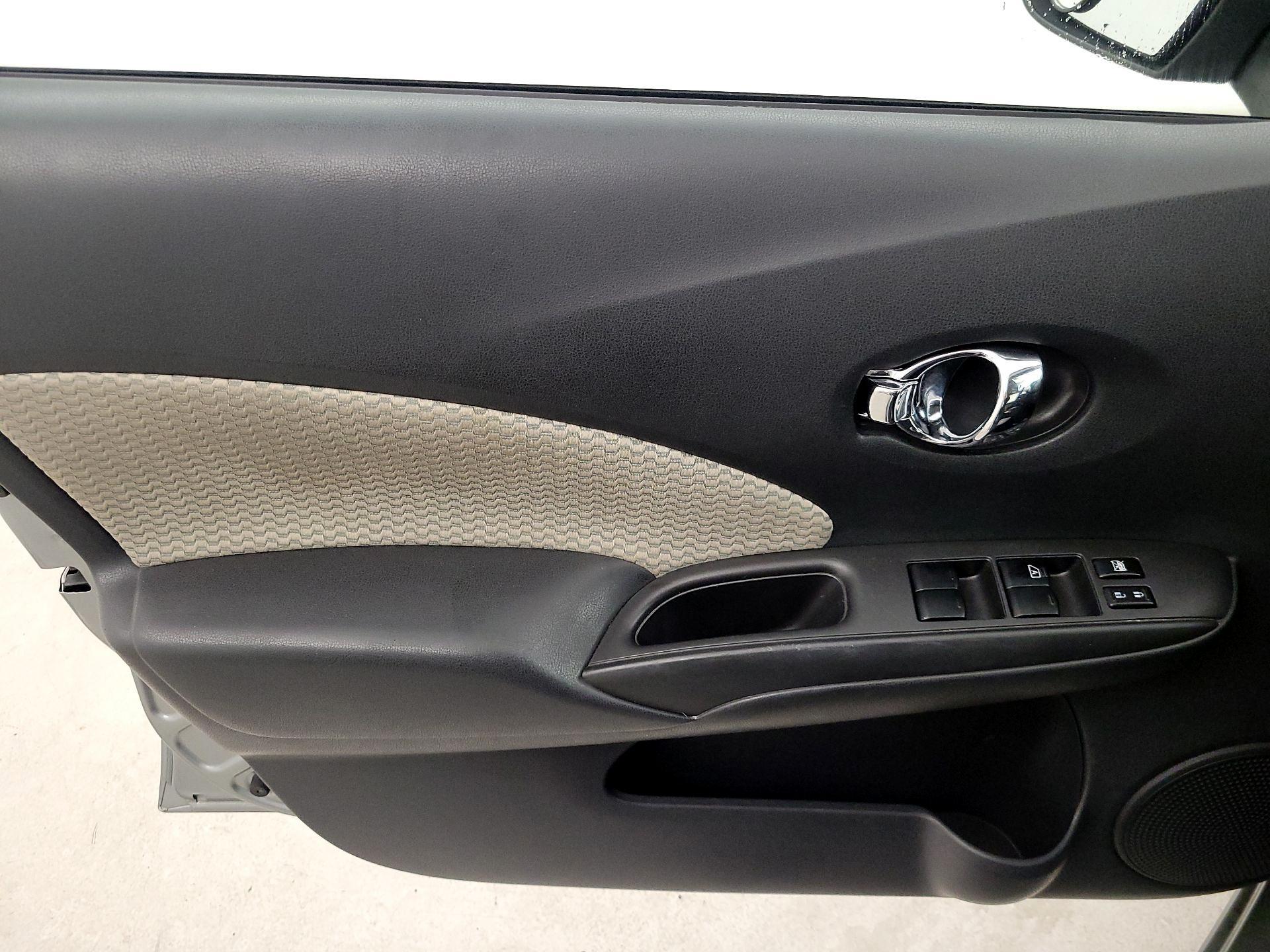 Thumbnail: 2014 Nissan Versa Note - 12