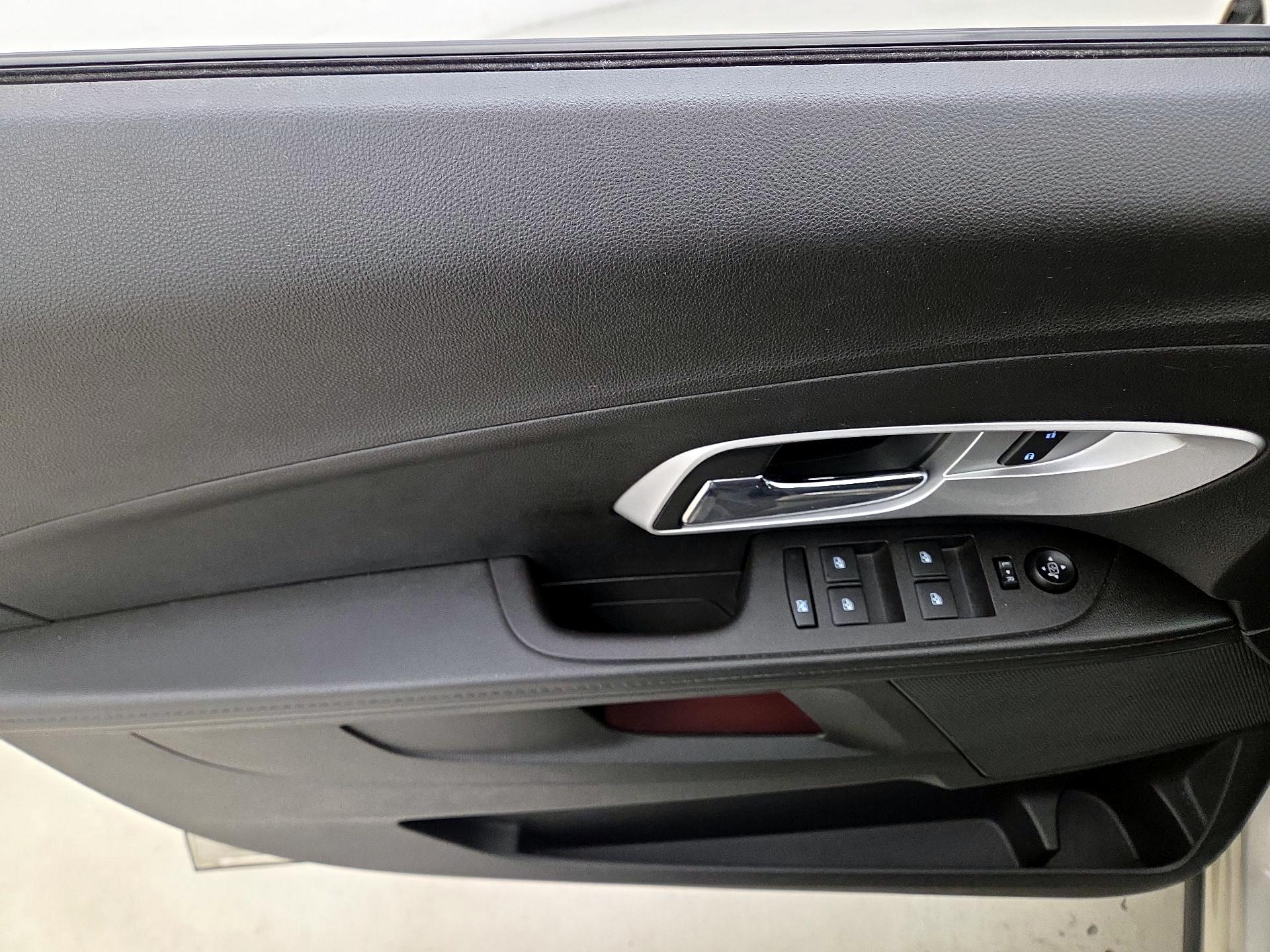 Thumbnail: 2016 Chevrolet Equinox - 12