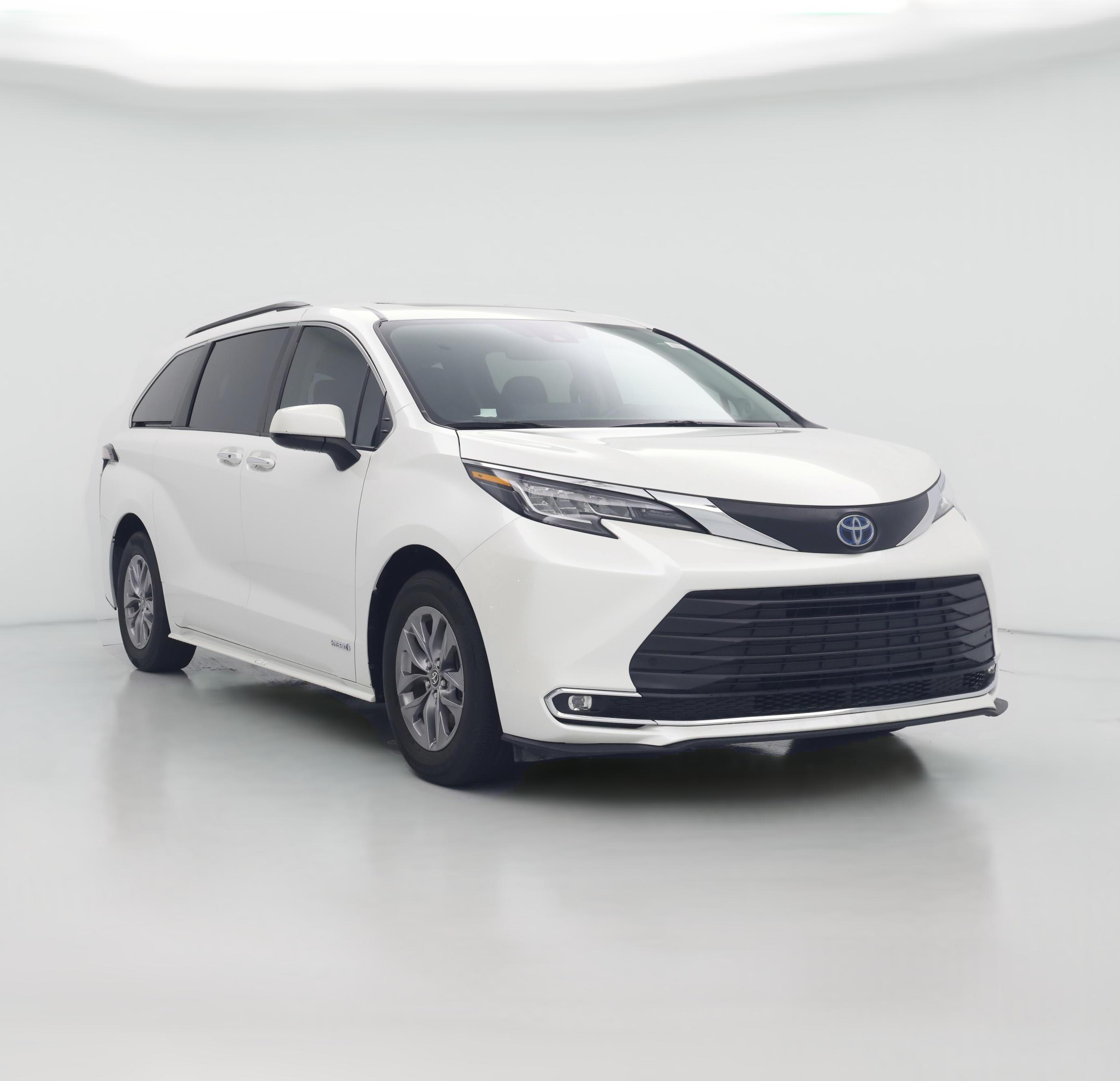 Thumbnail: 2021 Toyota Sienna - 1
