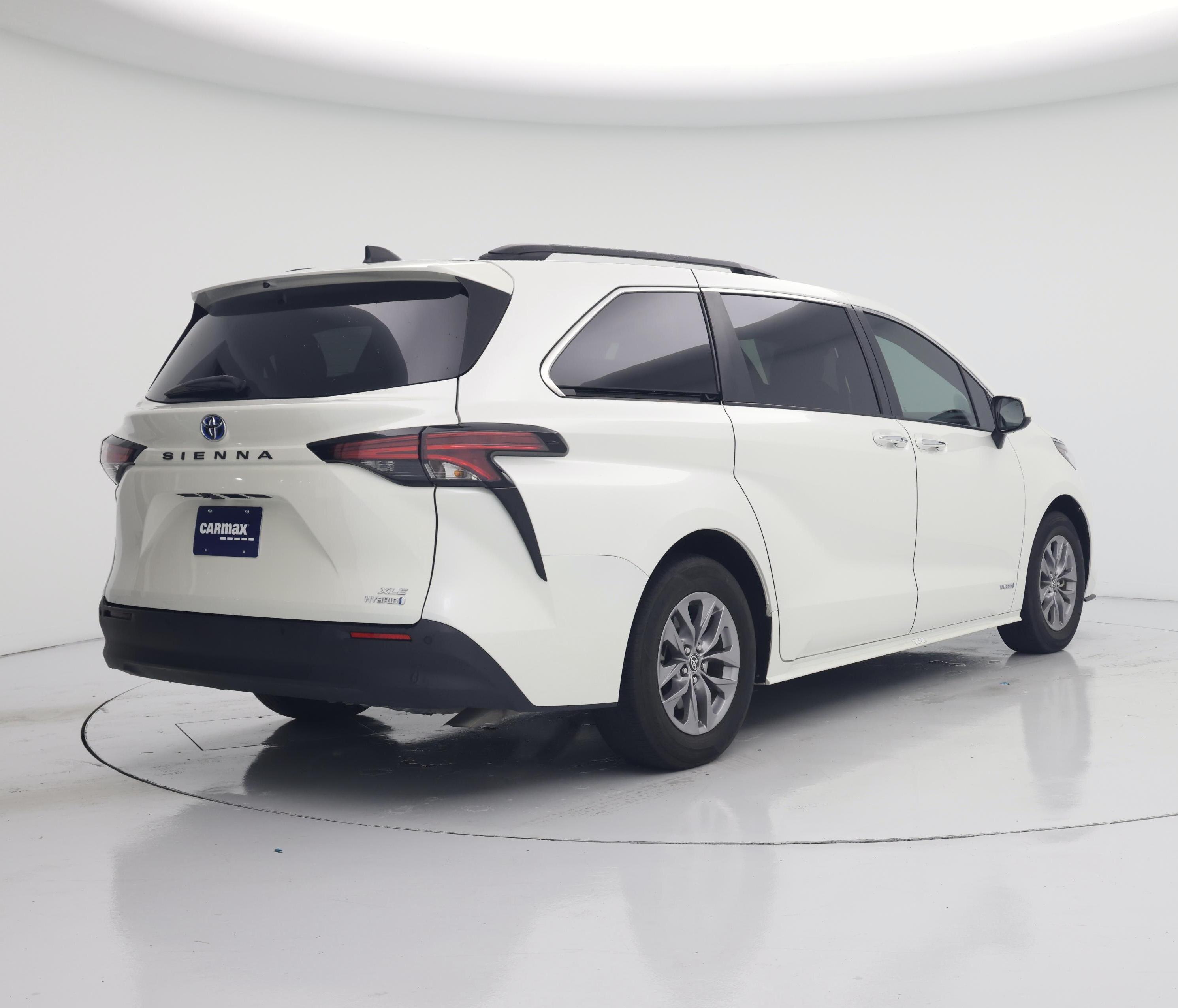 Thumbnail: 2021 Toyota Sienna - 8