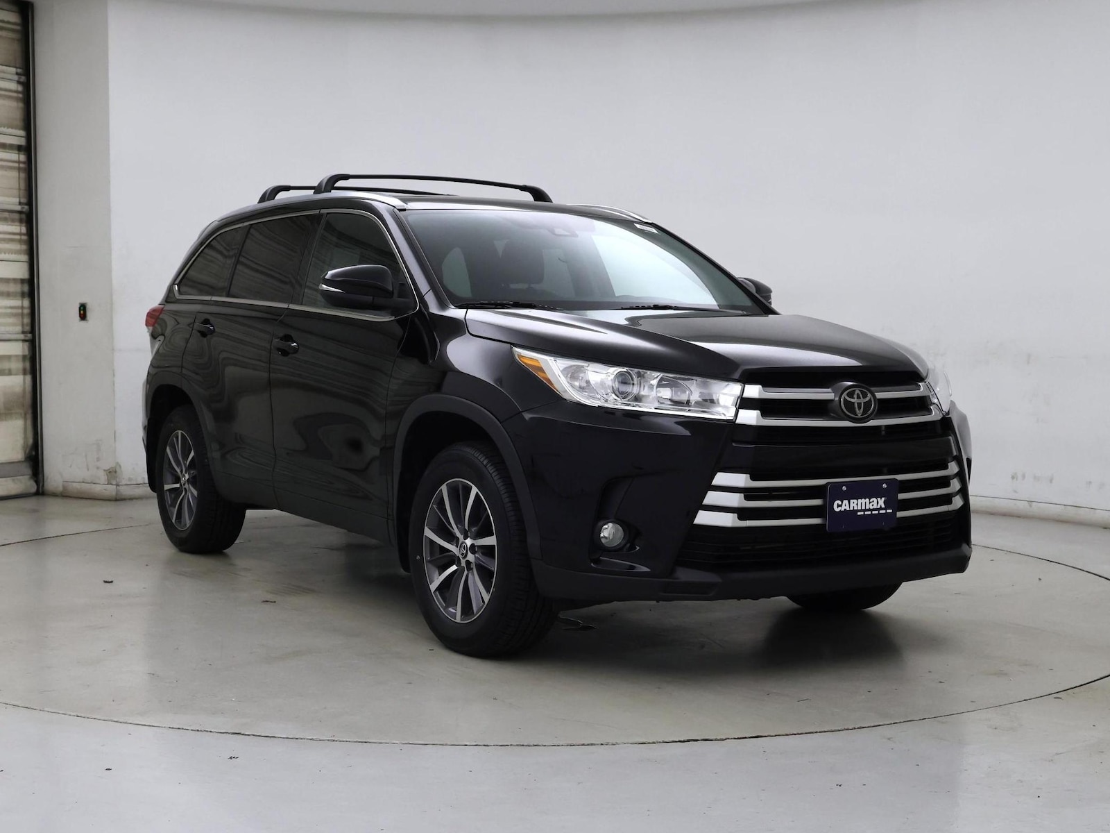 2019 Toyota Highlander XLE - Photo 2