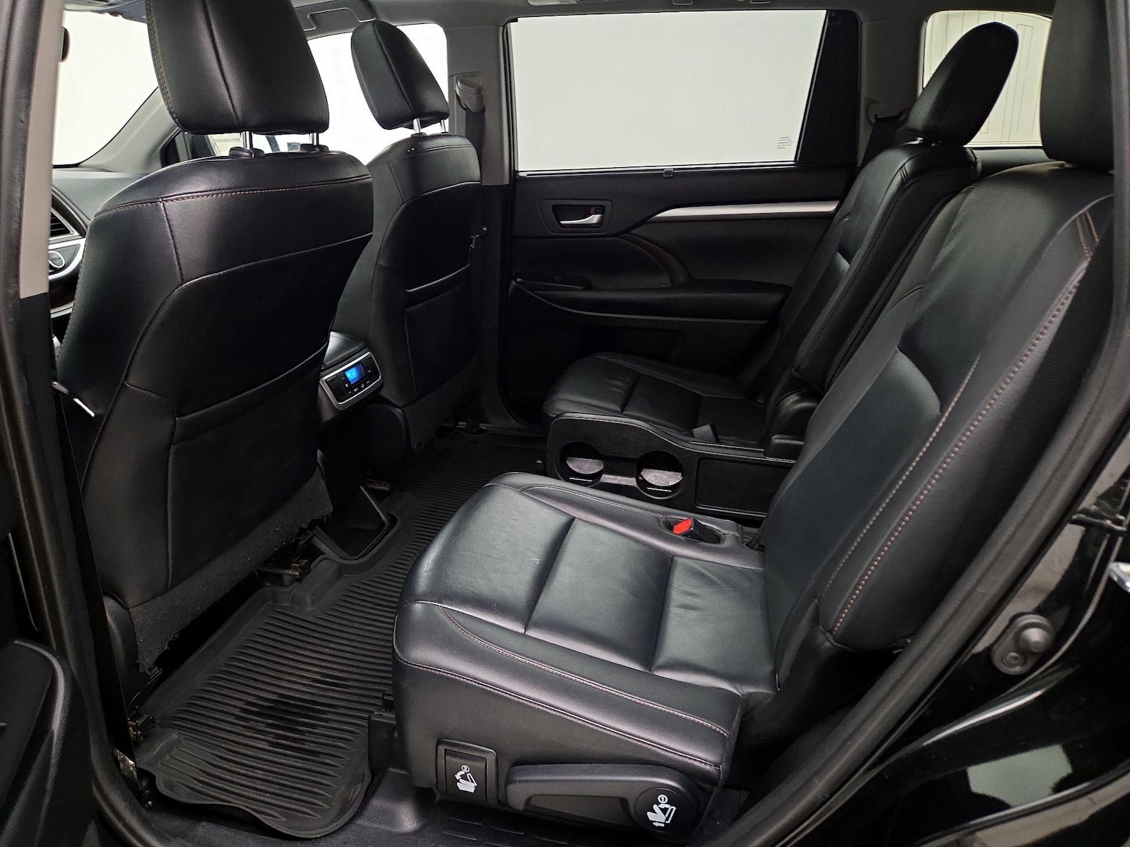 2019 Toyota Highlander XLE - Photo 22