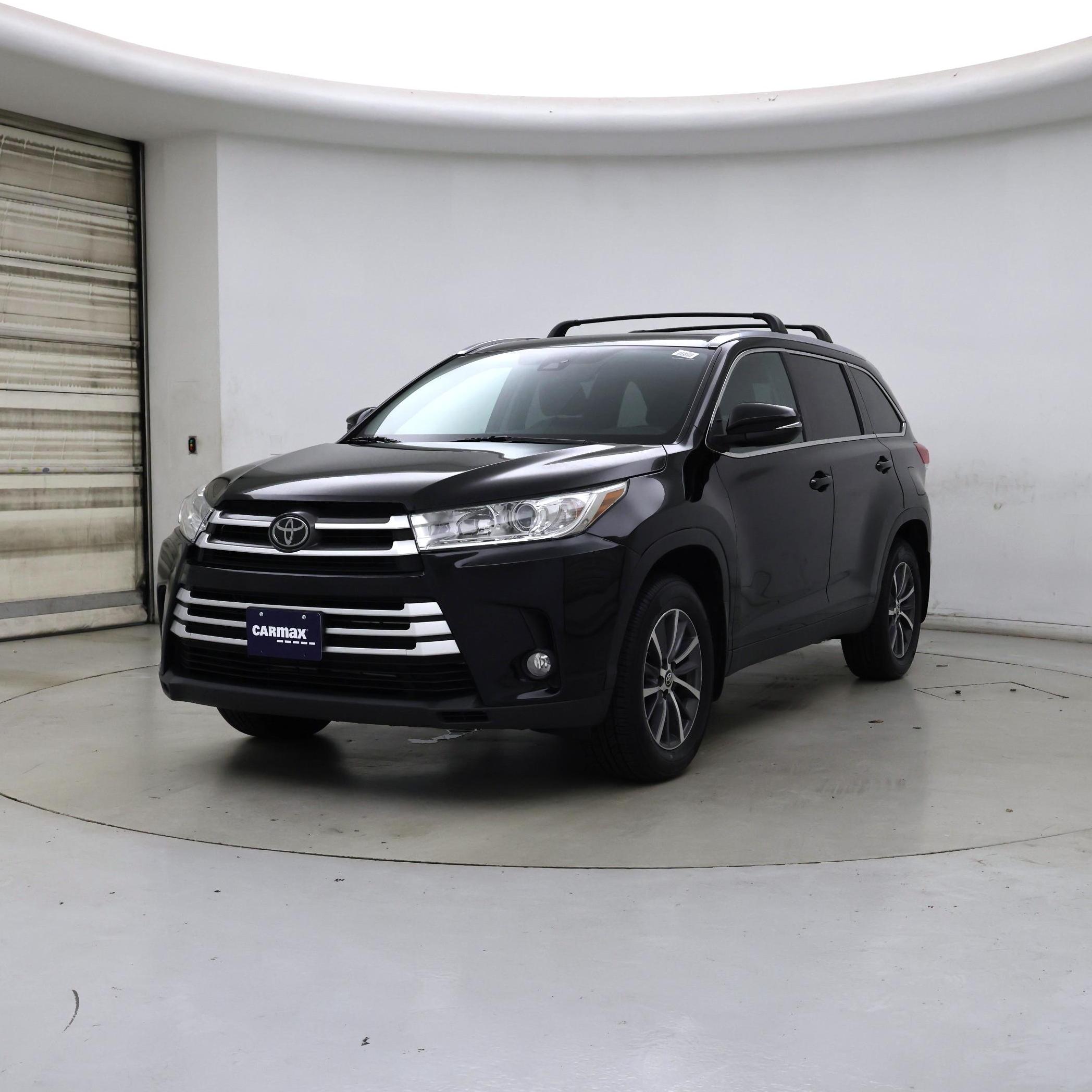 Thumbnail: 2019 Toyota Highlander - 4