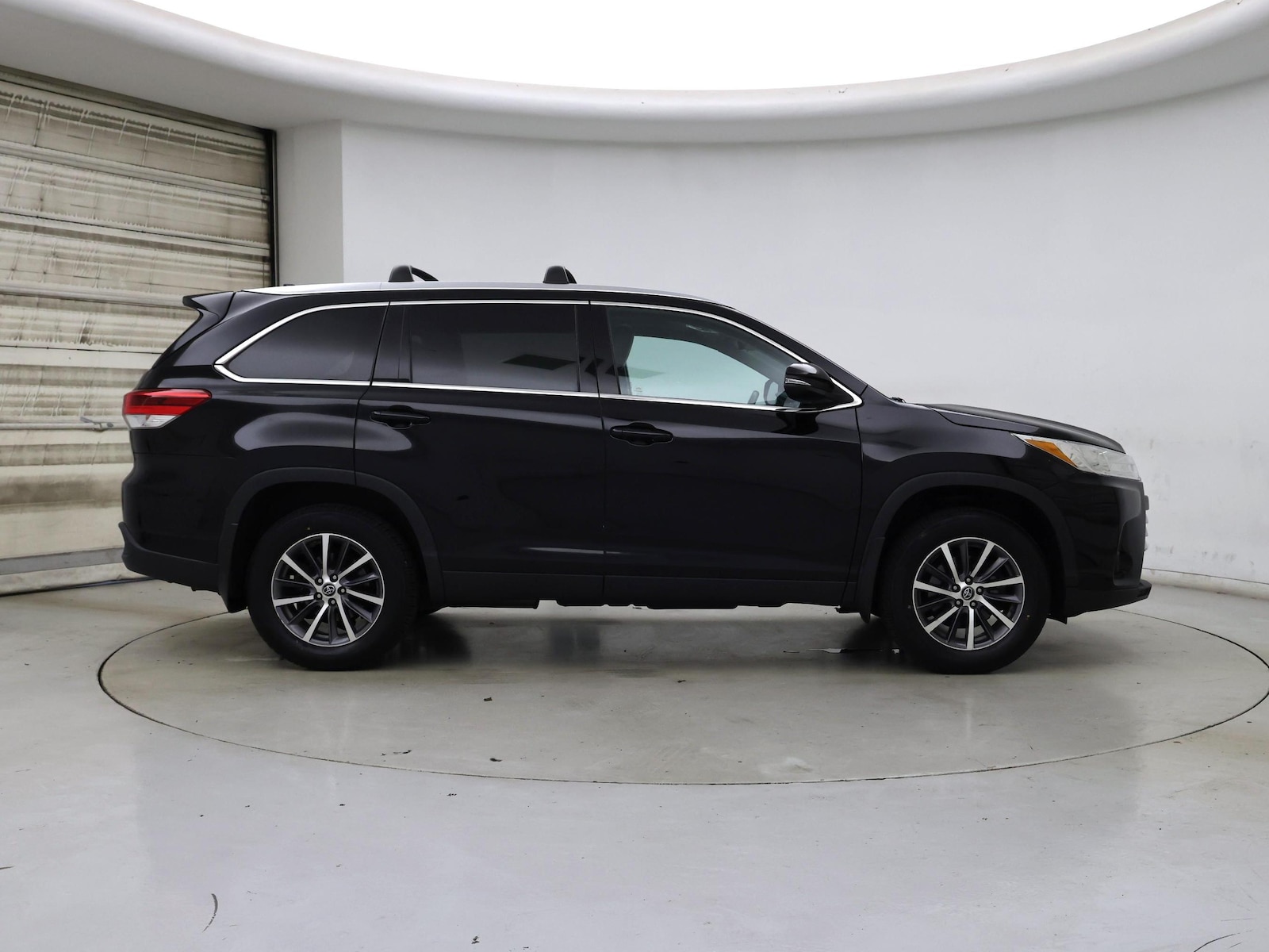 2019 Toyota Highlander XLE - Photo 8