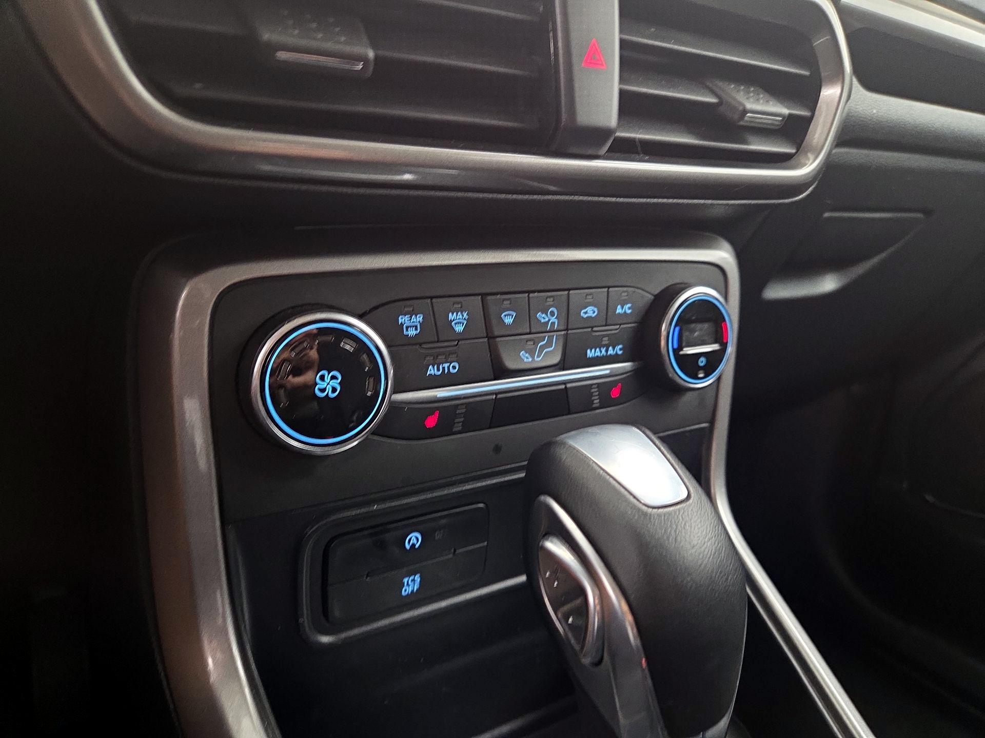 Thumbnail: 2021 Ford EcoSport - 16