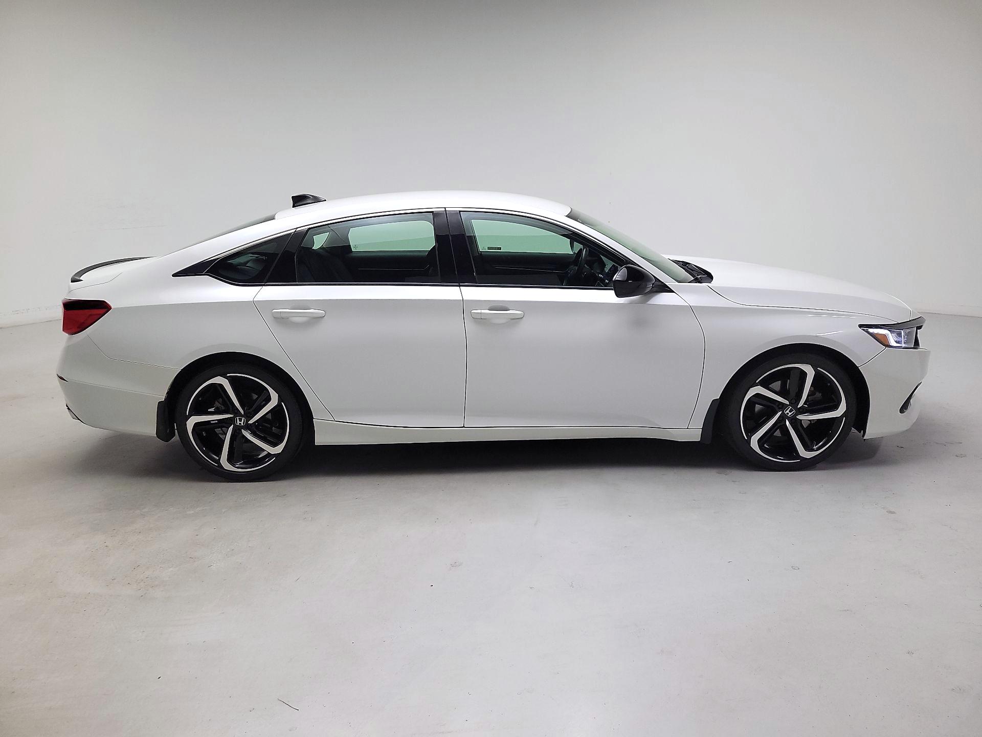 Thumbnail: 2022 Honda Accord - 4