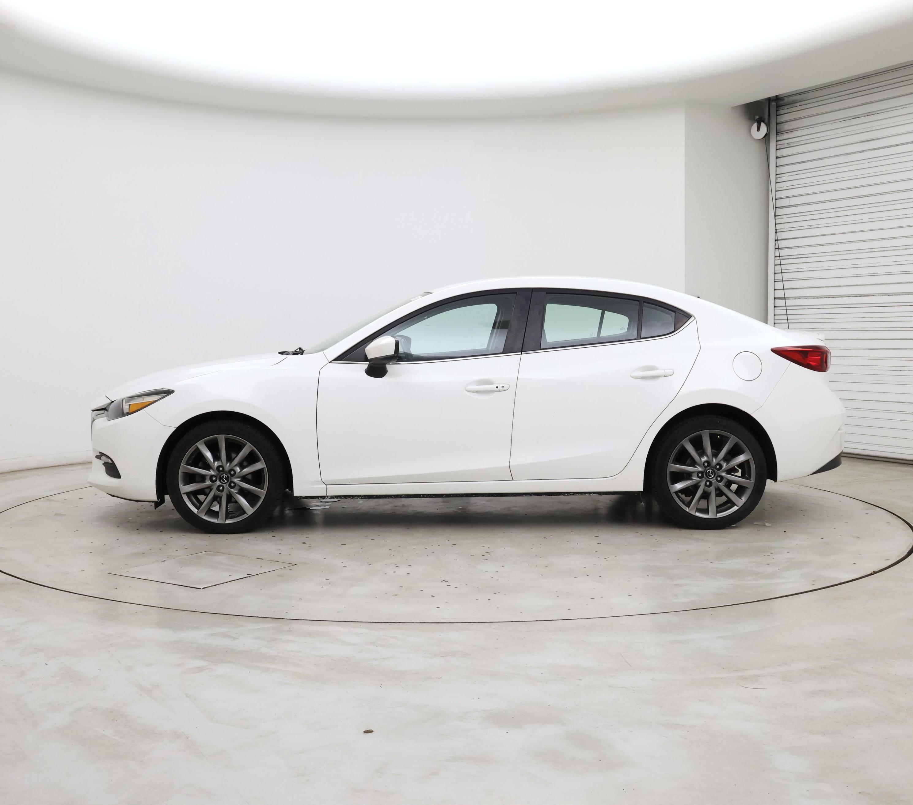 Thumbnail: 2018 Mazda Mazda3 - 3