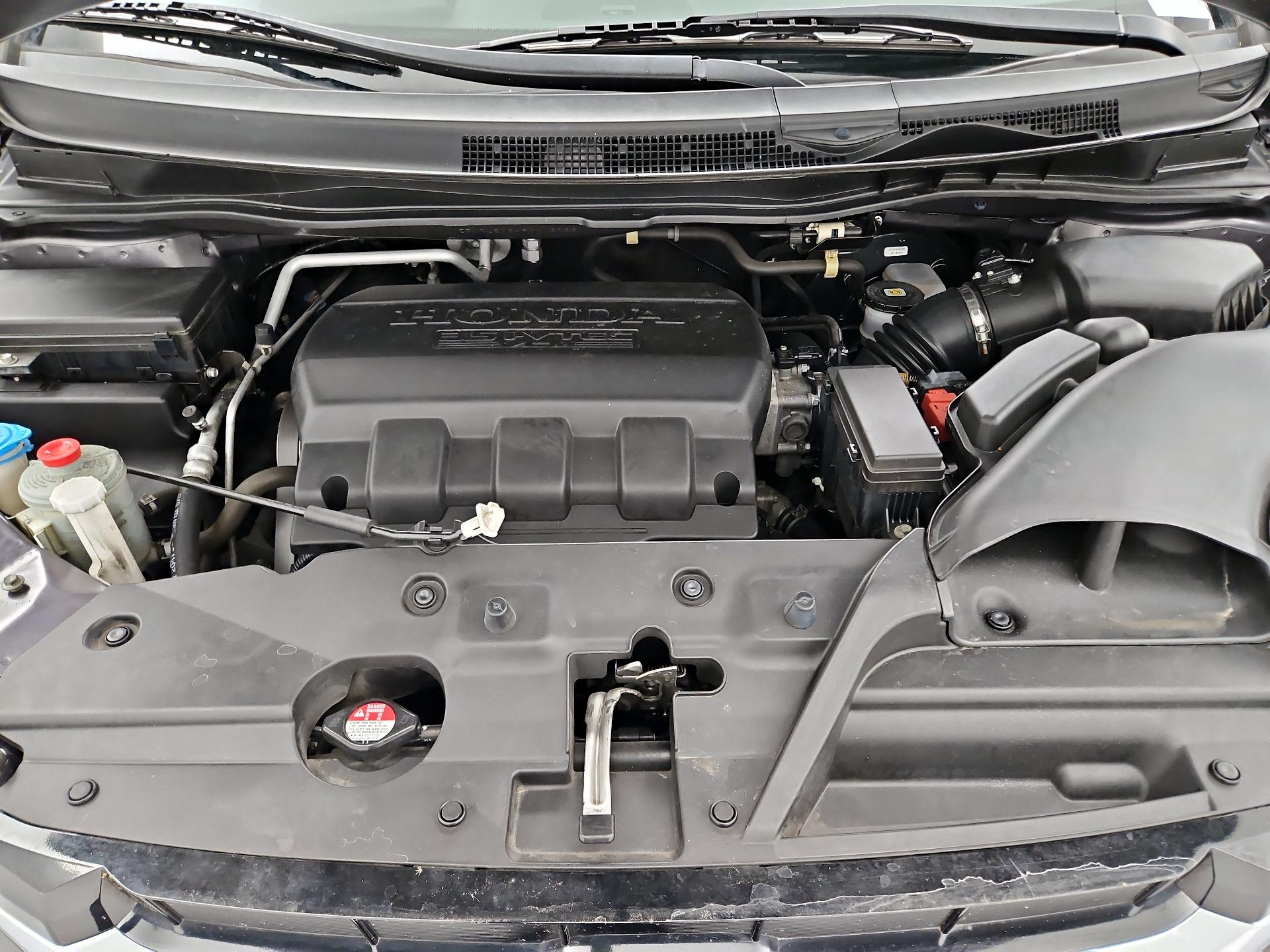 Thumbnail: 2015 Honda Odyssey - 19