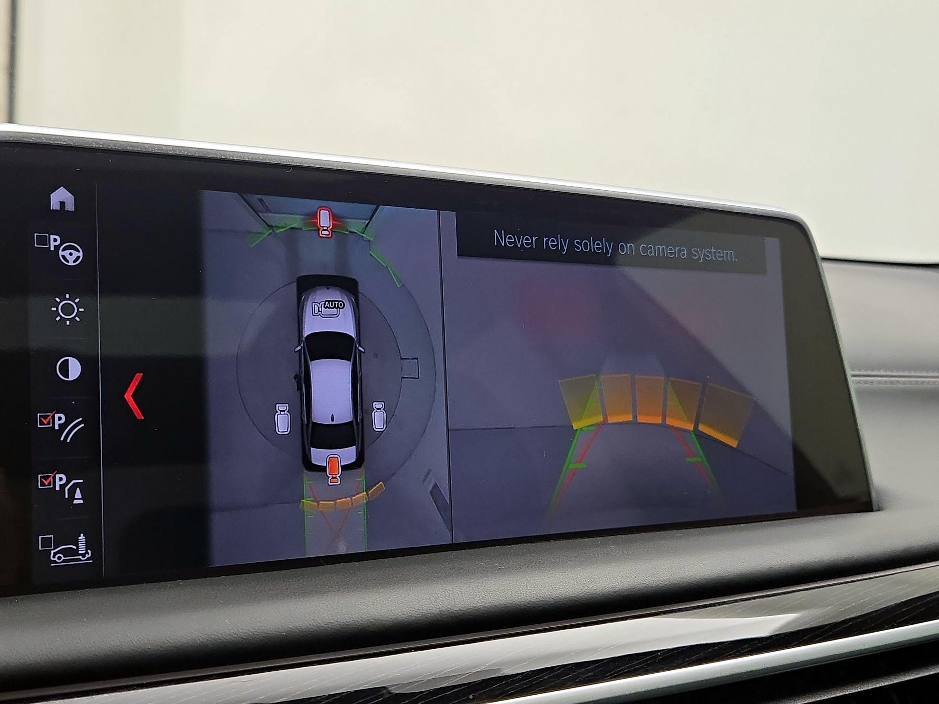 Thumbnail: 2019 BMW 7 Series - 15