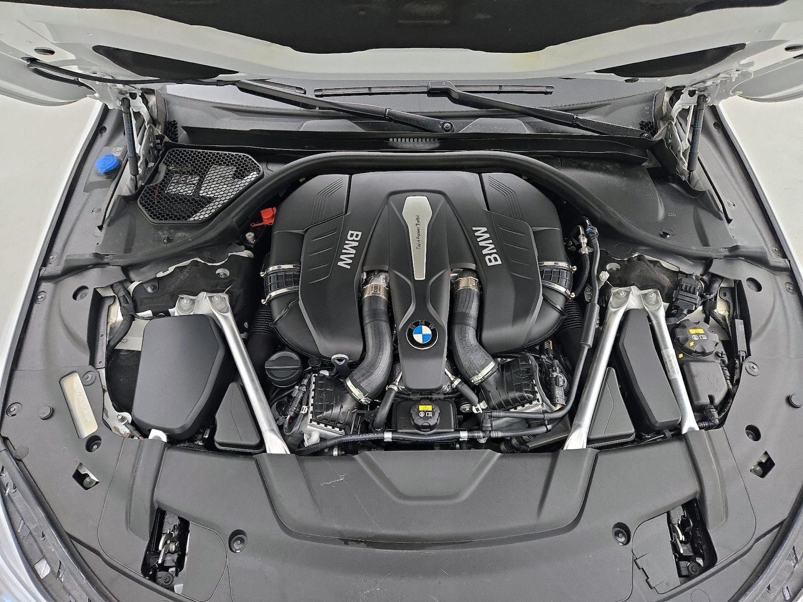 2019 BMW 7 Series 750i - Photo 24