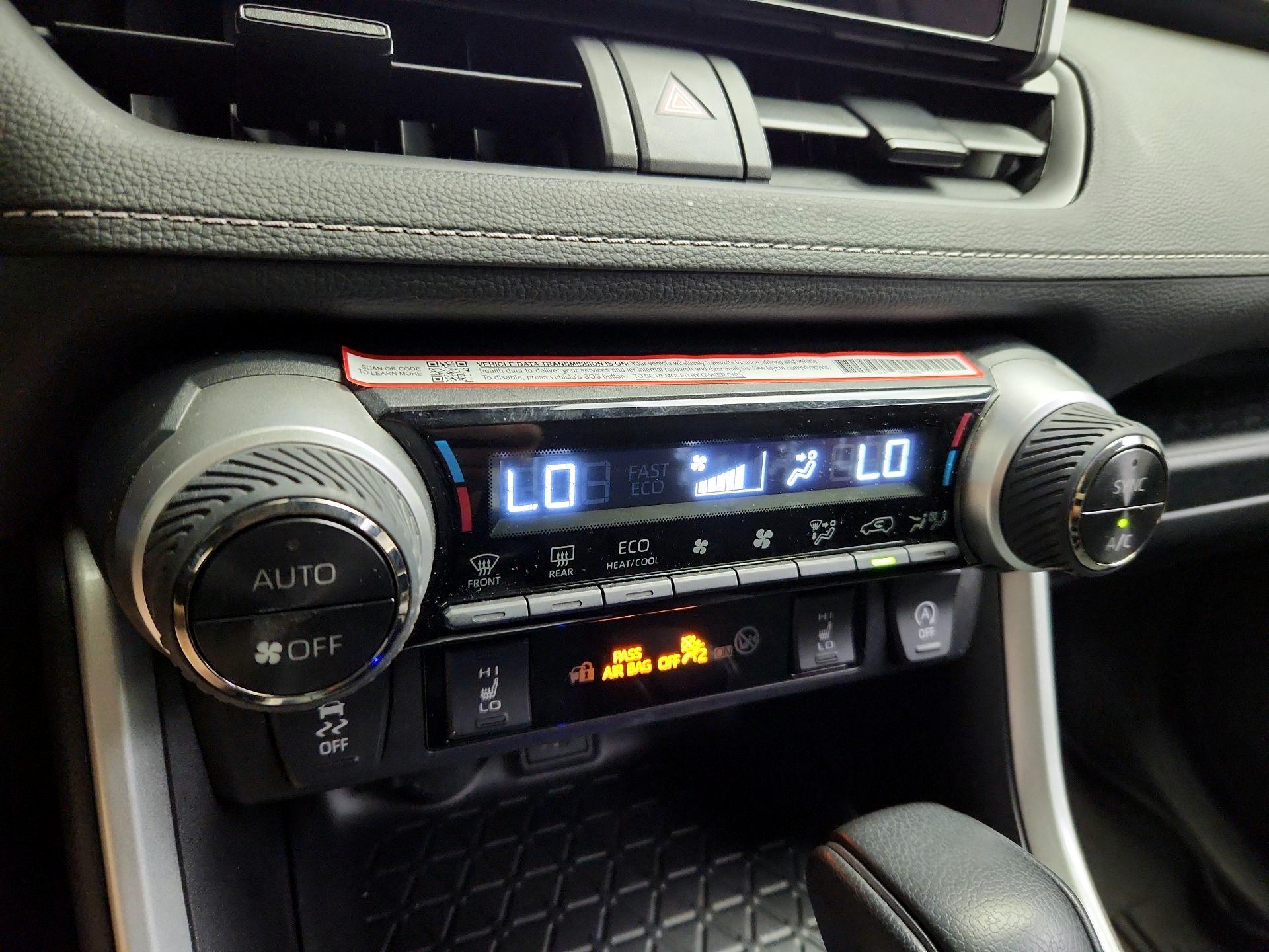 Thumbnail: 2025 Toyota RAV4 - 16