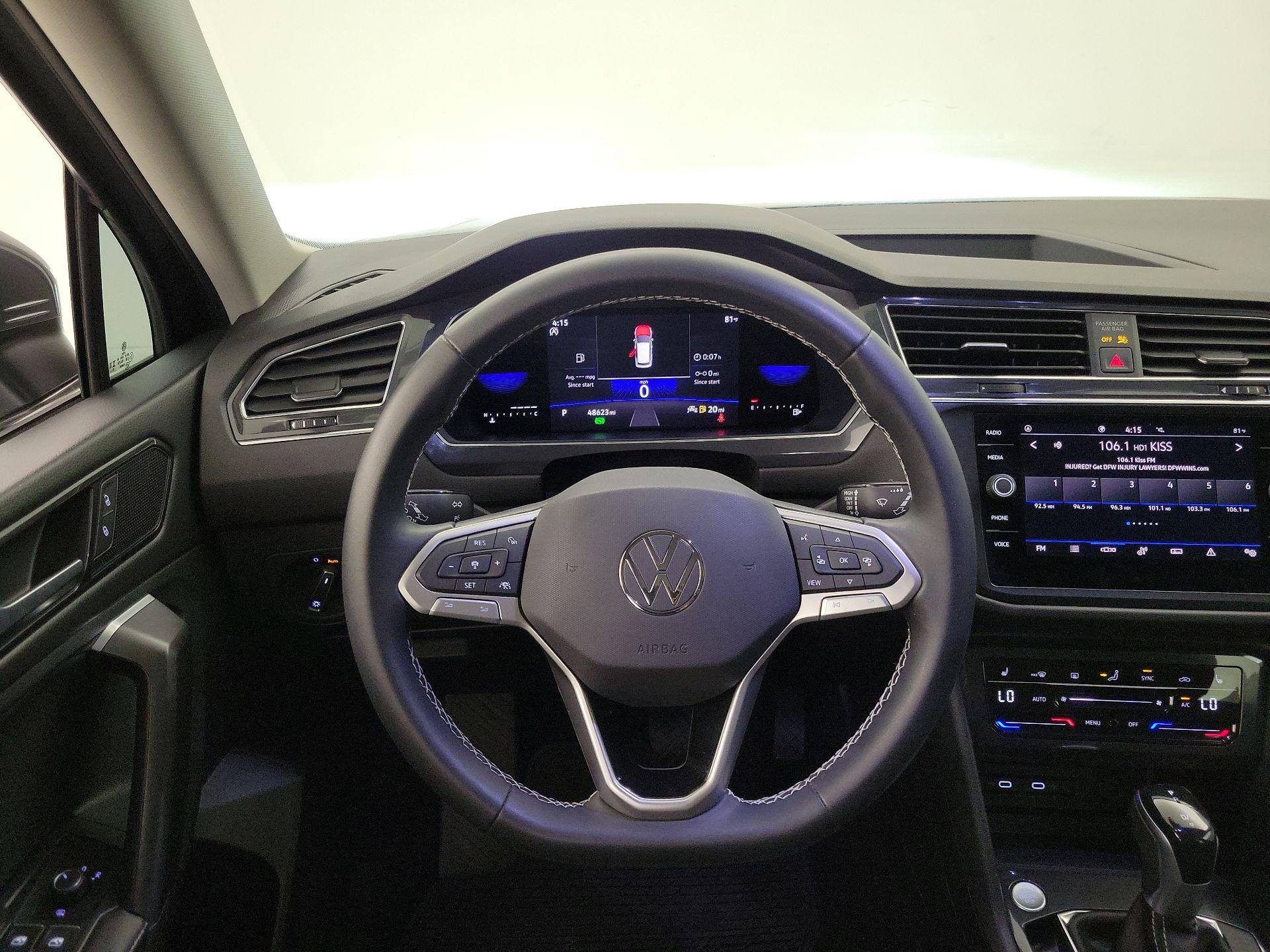 Thumbnail: 2023 Volkswagen Tiguan - 10