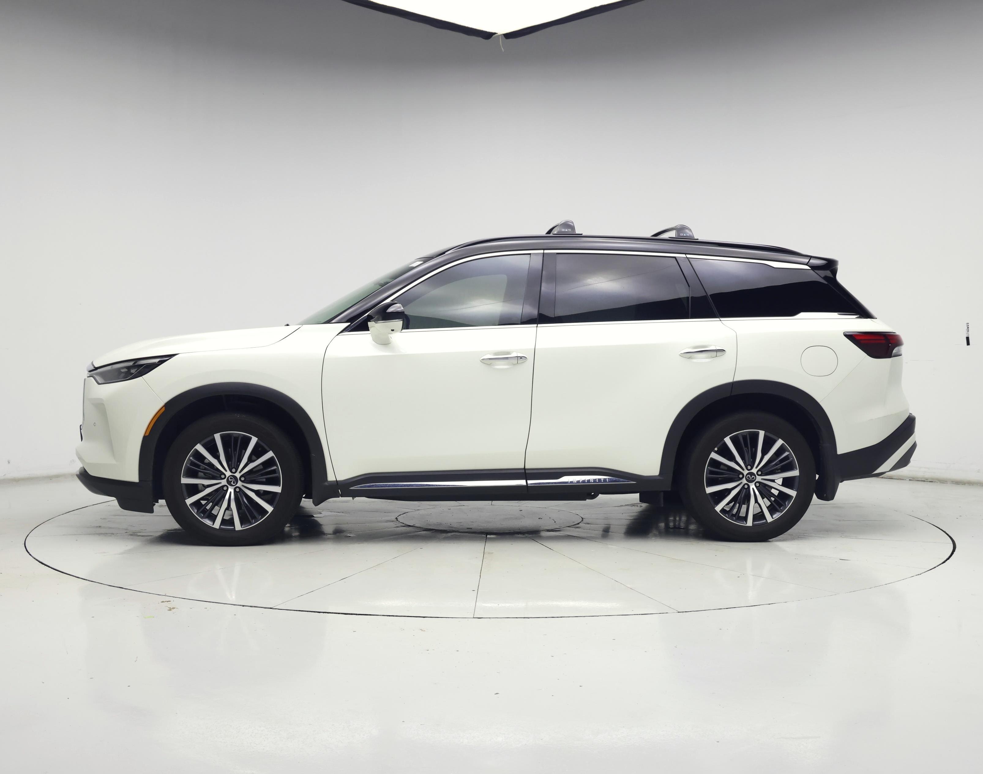 Thumbnail: 2024 INFINITI QX60 - 3