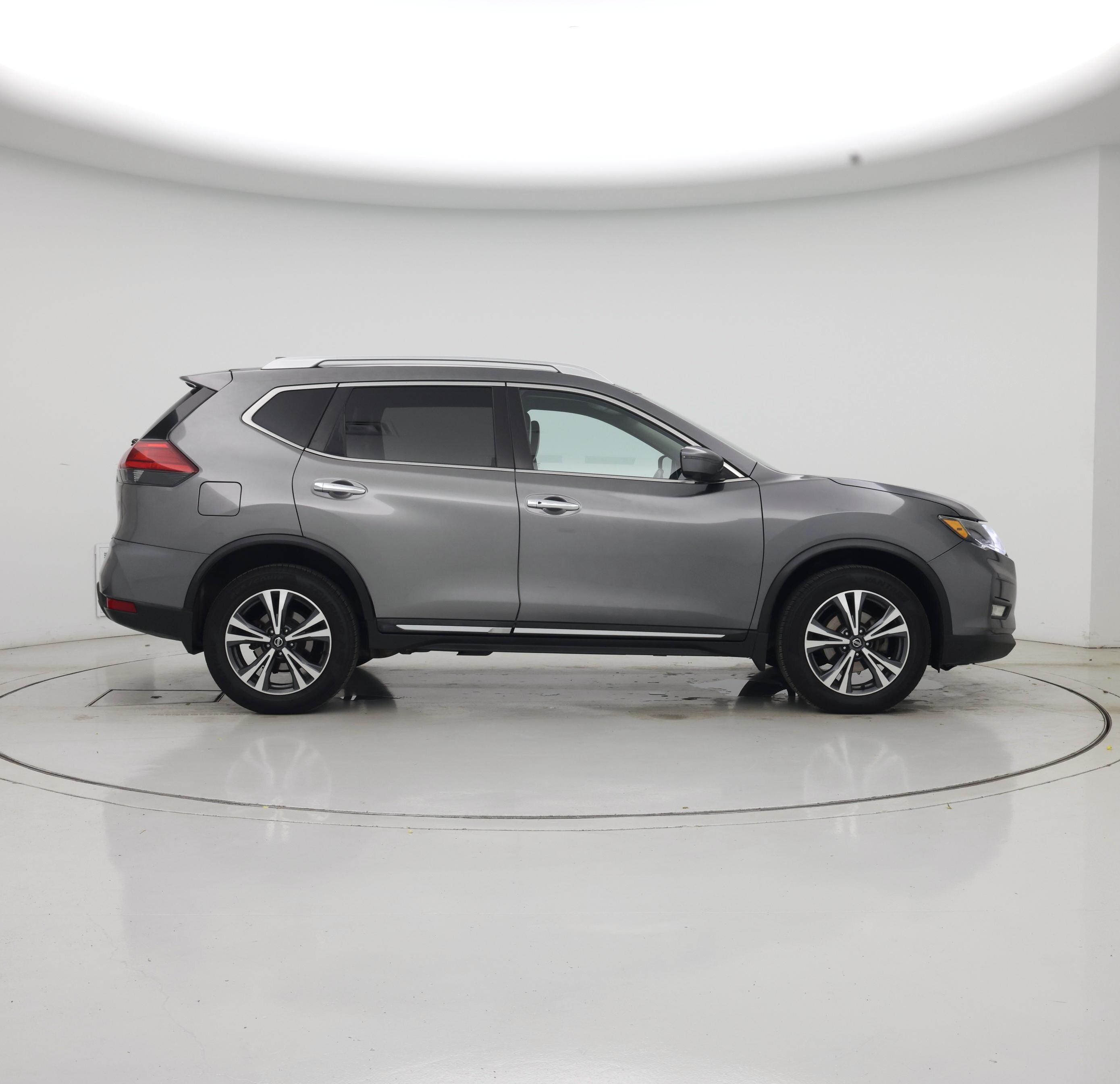 Thumbnail: 2017 Nissan Rogue - 7
