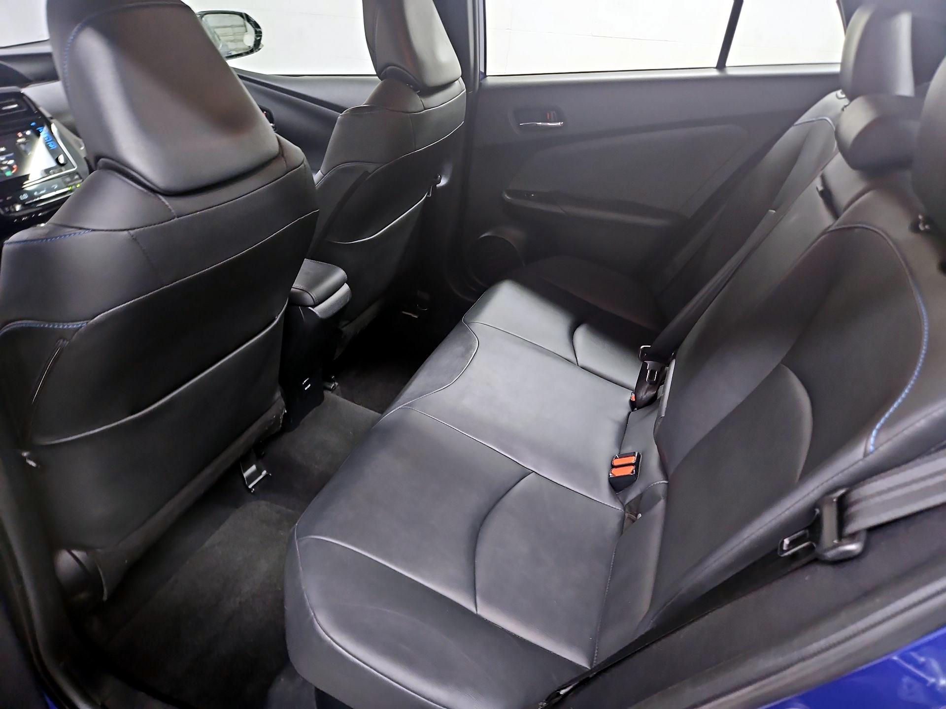 Thumbnail: 2016 Toyota Prius - 19