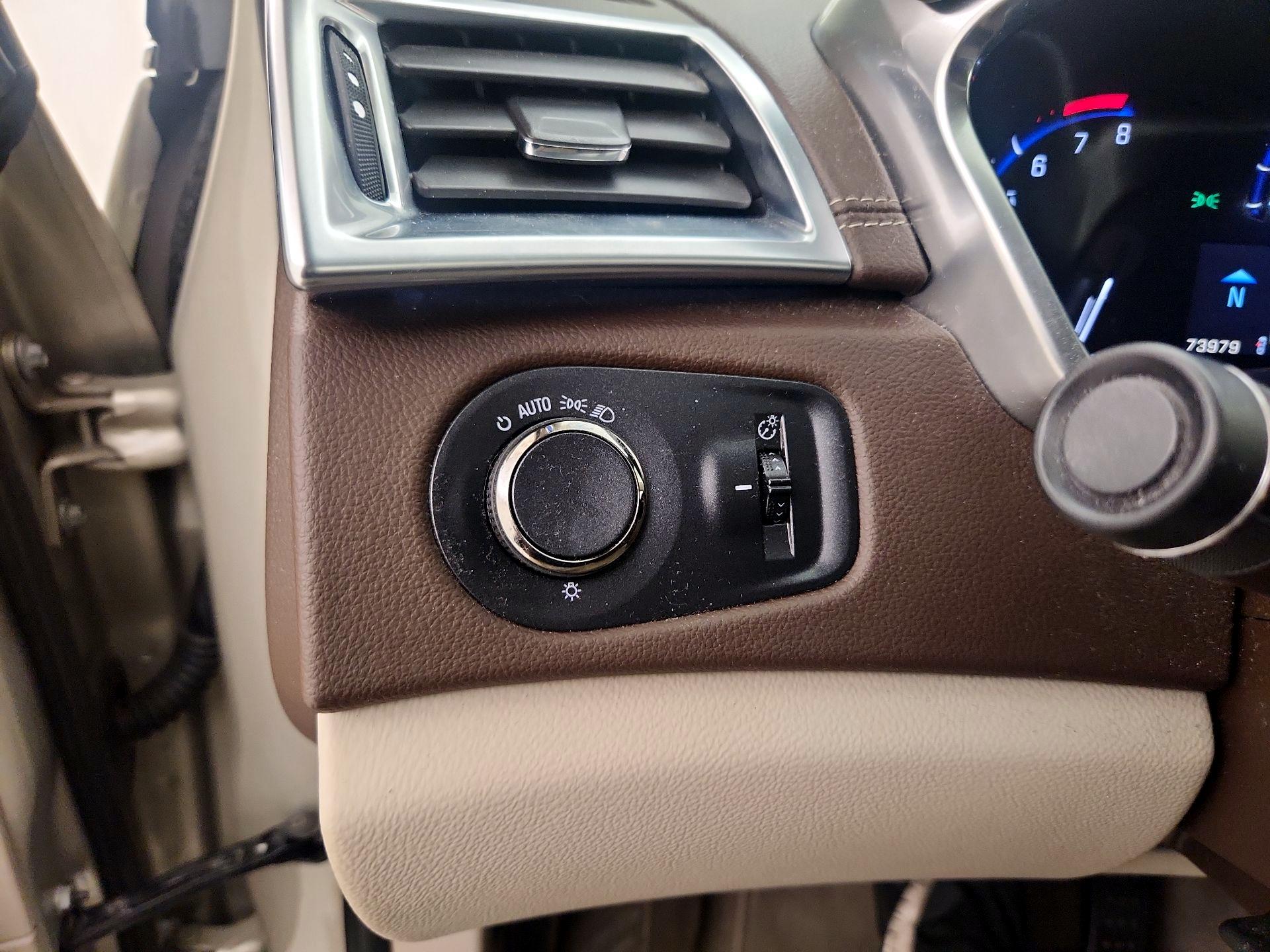 Thumbnail: 2015 Cadillac SRX - 13