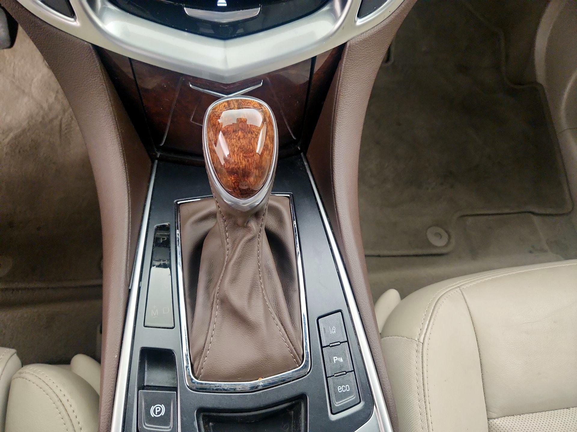 Thumbnail: 2015 Cadillac SRX - 17