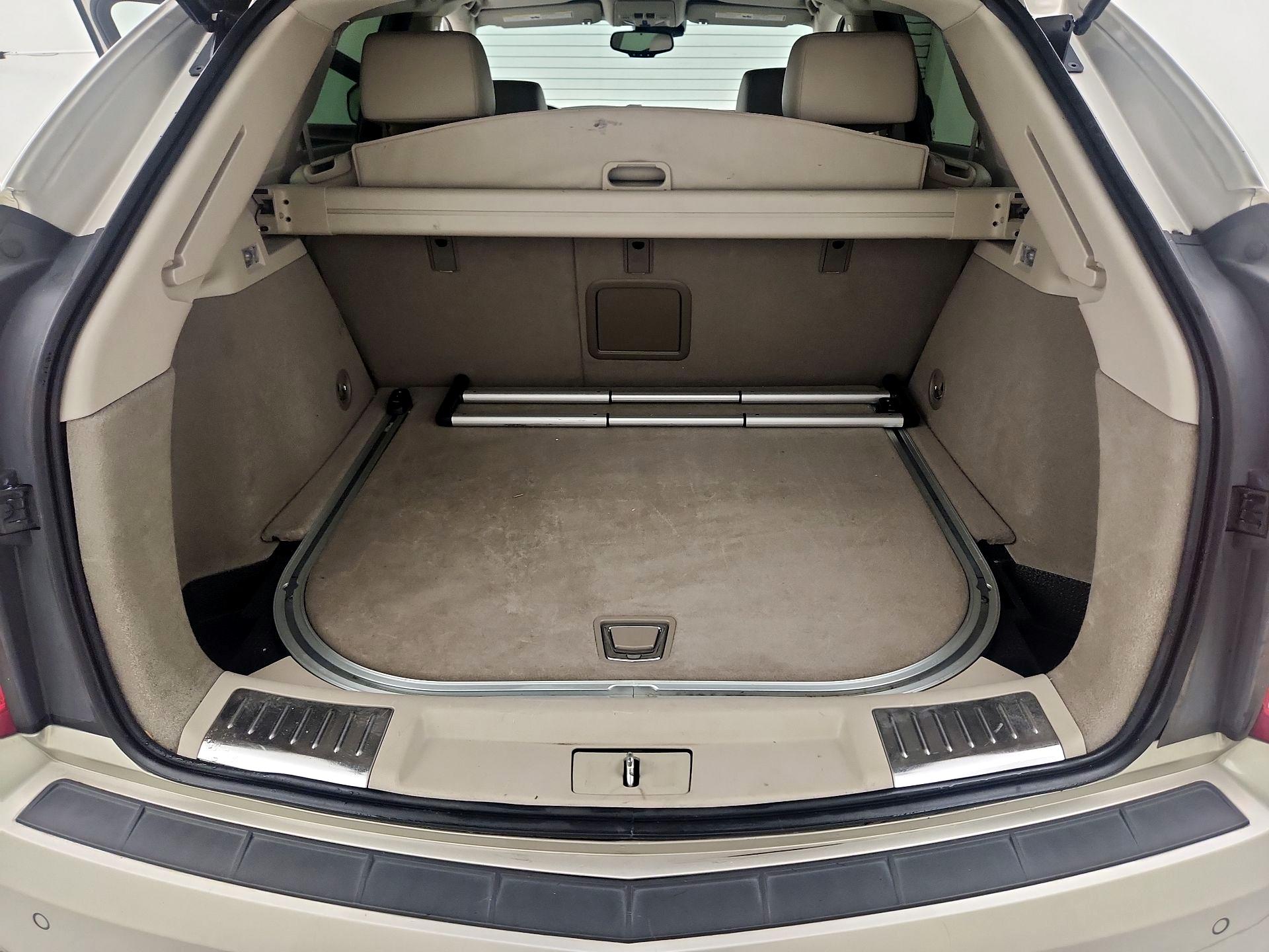 Thumbnail: 2015 Cadillac SRX - 19
