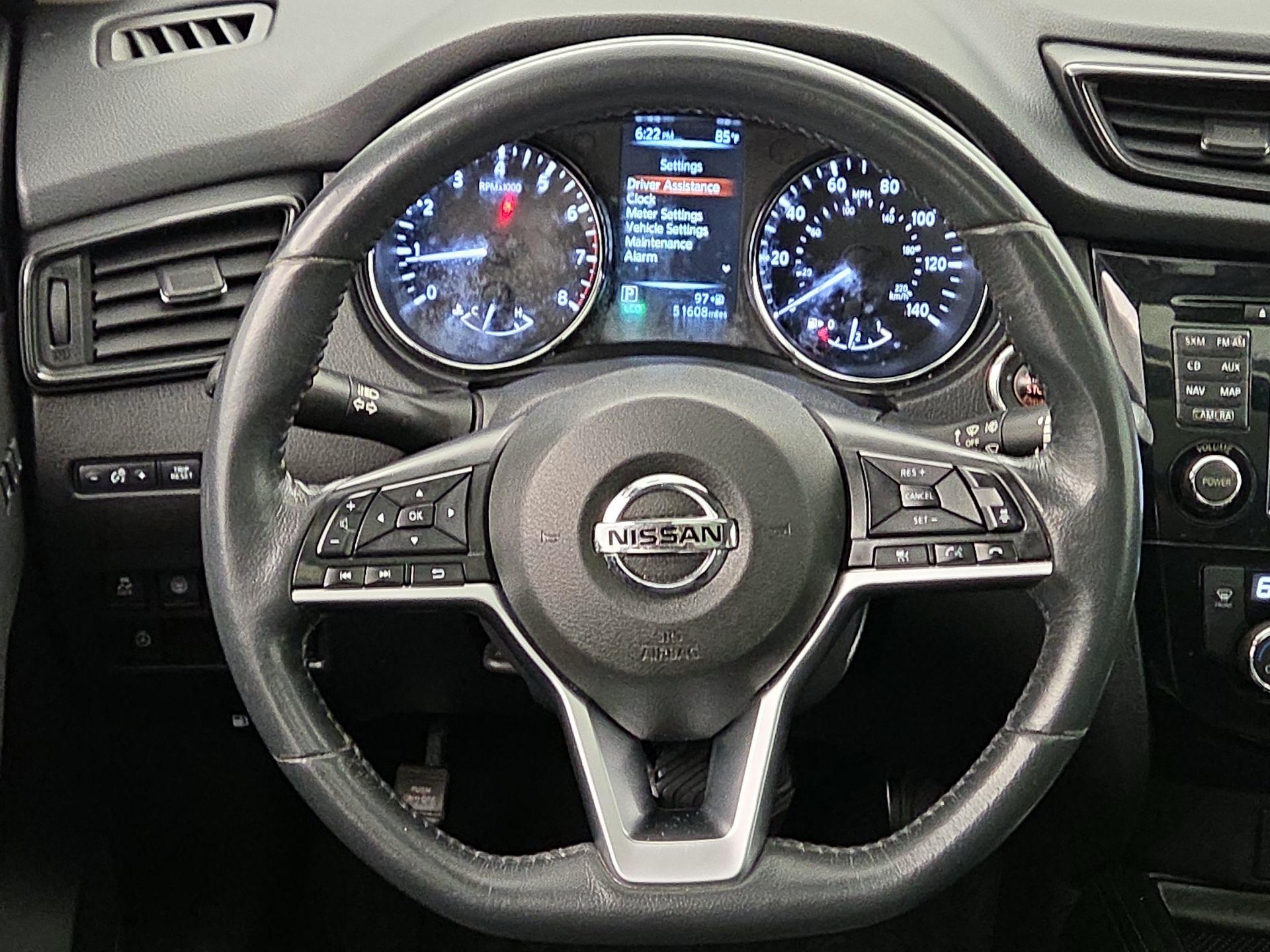 Thumbnail: 2017 Nissan Rogue - 10