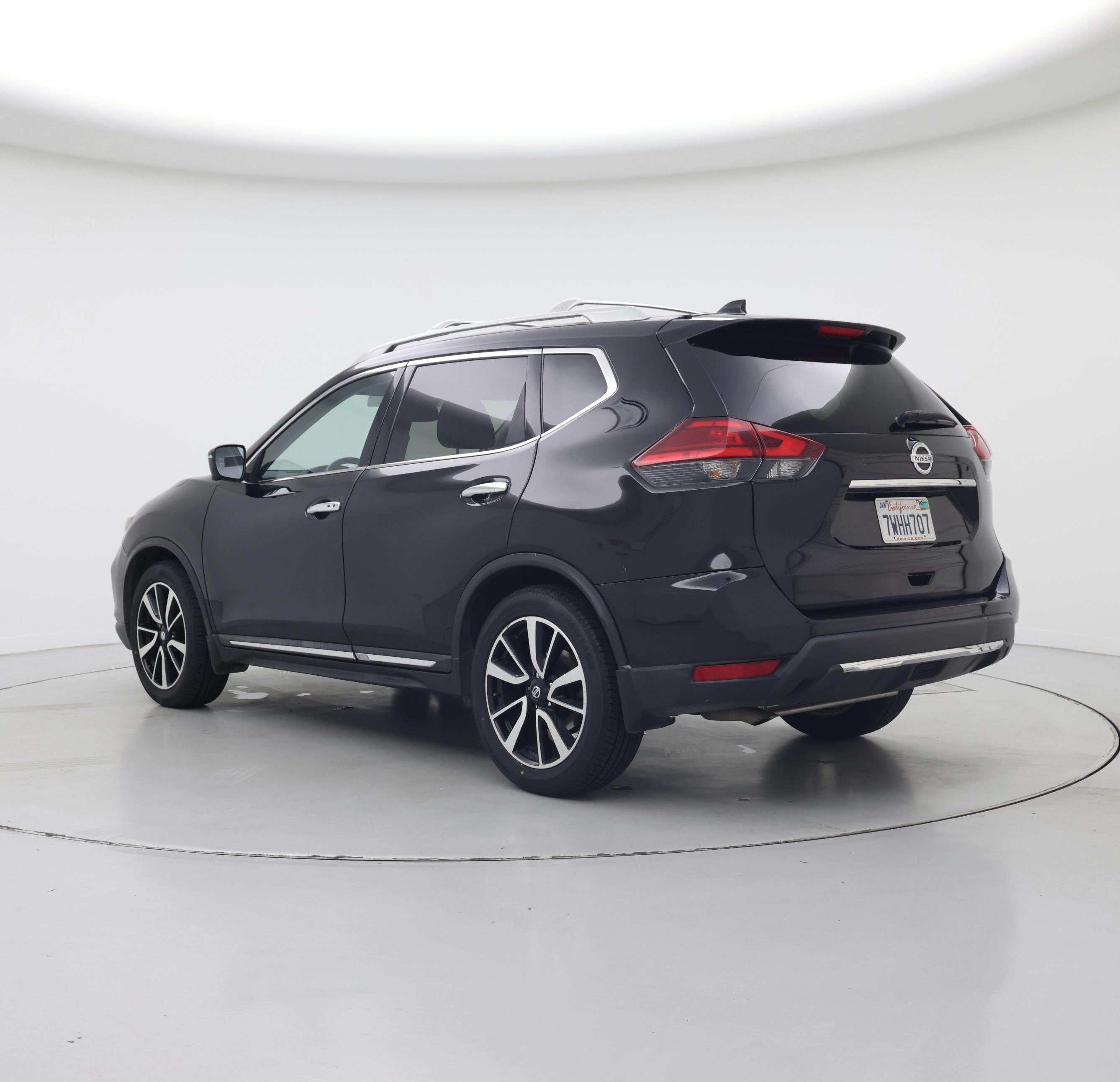 Thumbnail: 2017 Nissan Rogue - 2
