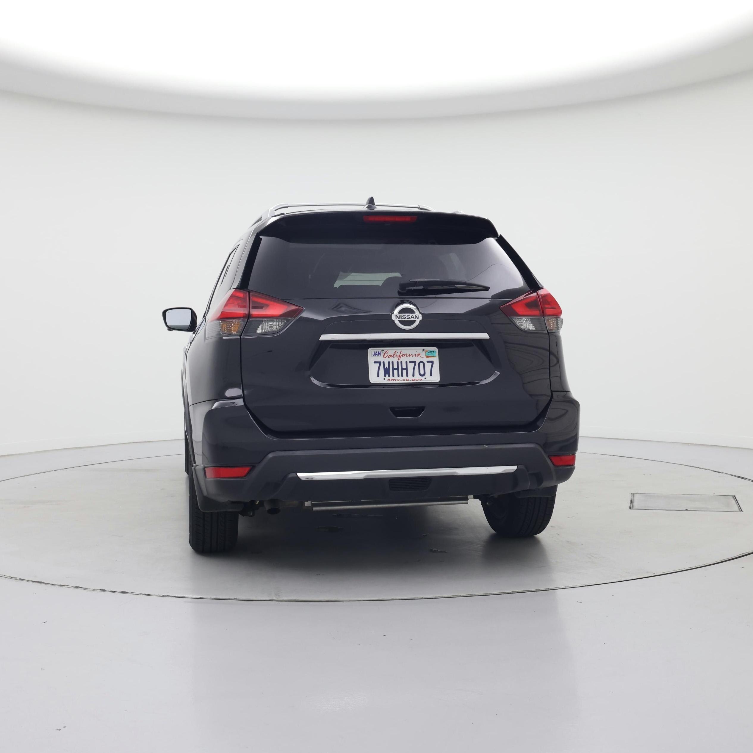 Thumbnail: 2017 Nissan Rogue - 6