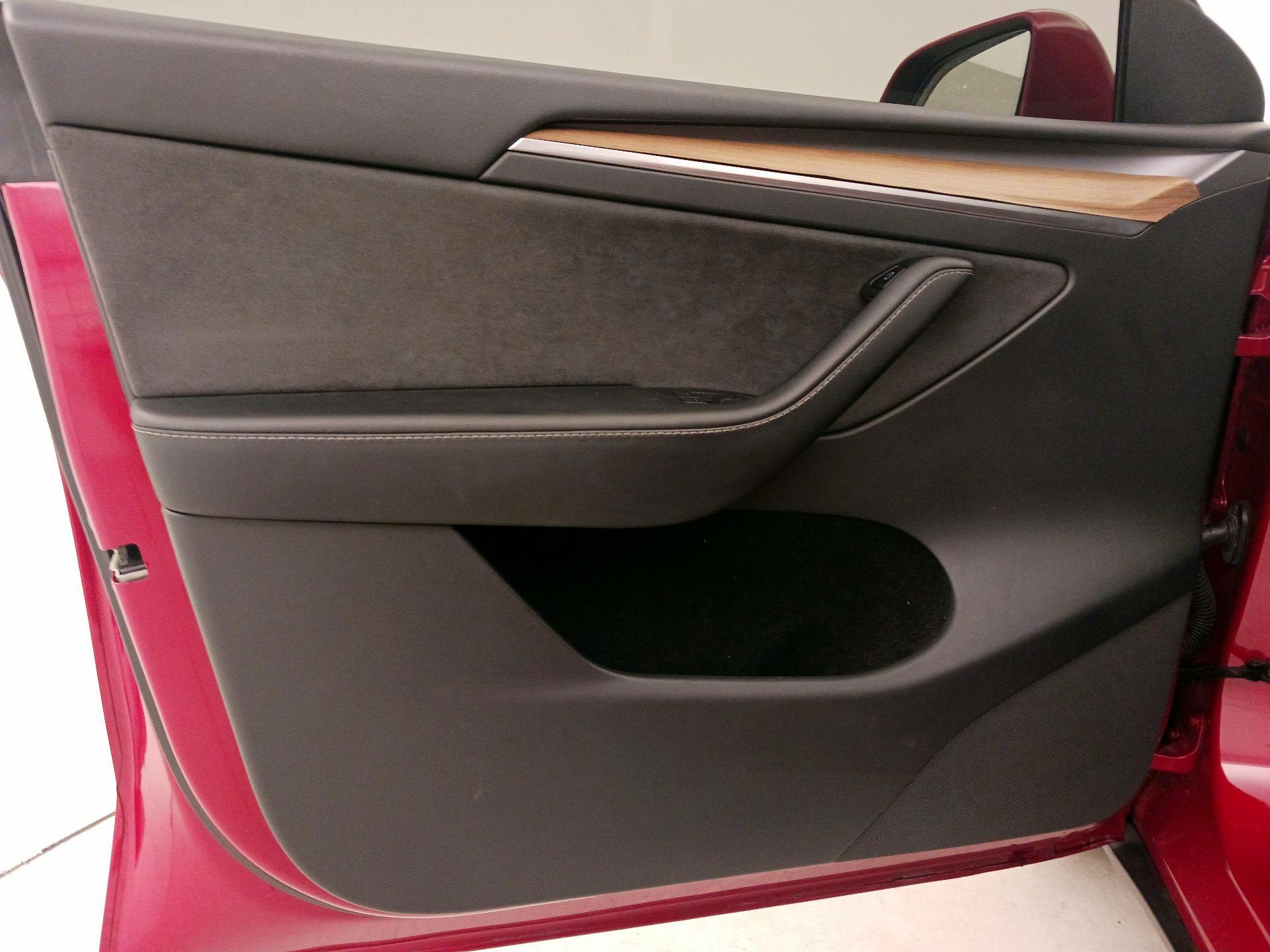 Thumbnail: 2022 Tesla Model Y - 12