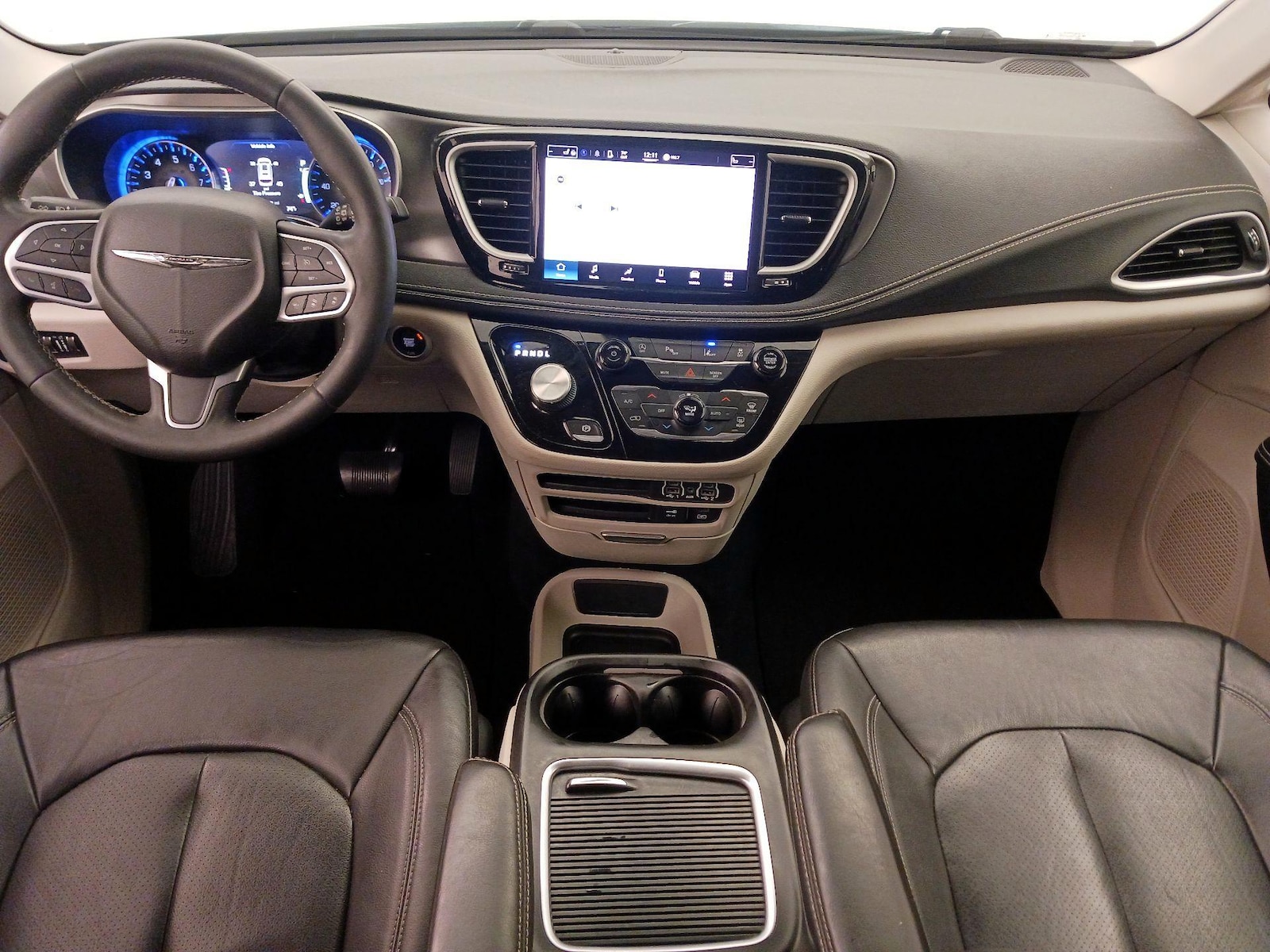 2022 Chrysler Pacifica Touring L - Photo 10