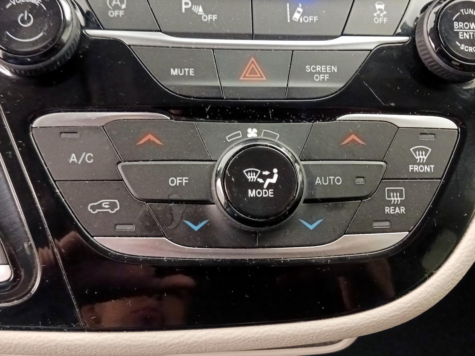 2022 Chrysler Pacifica Touring L - Photo 17