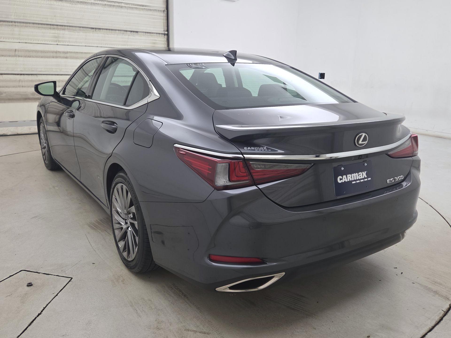 Thumbnail: 2024 Lexus ES - 7