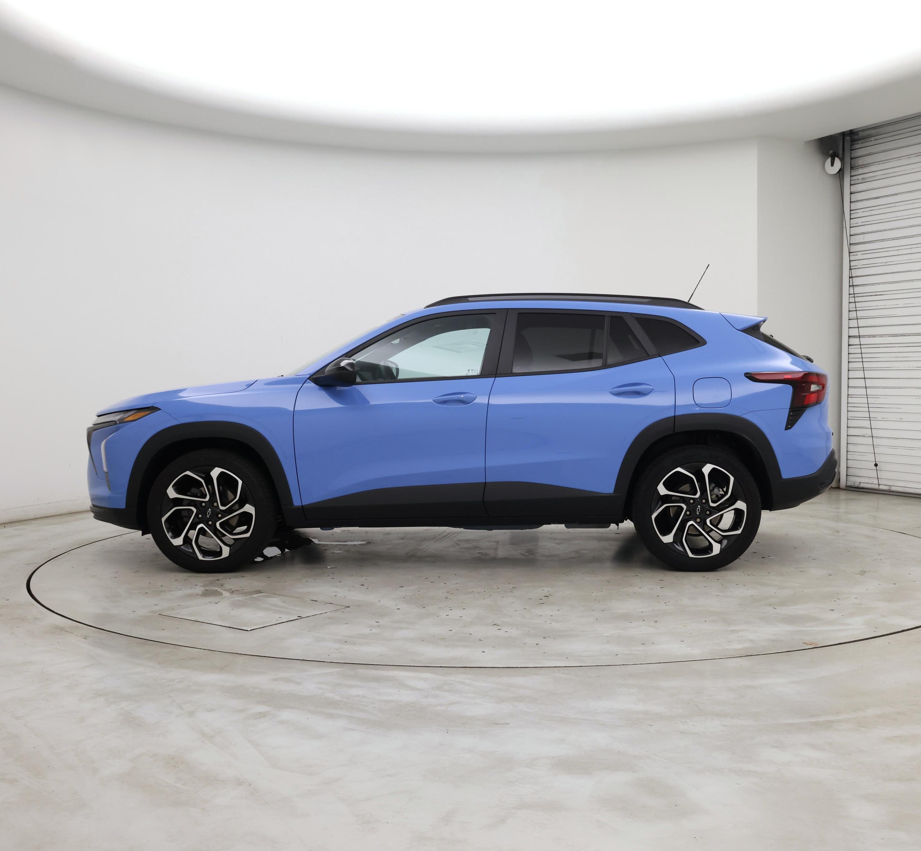 Thumbnail: 2024 Chevrolet Trax - 3