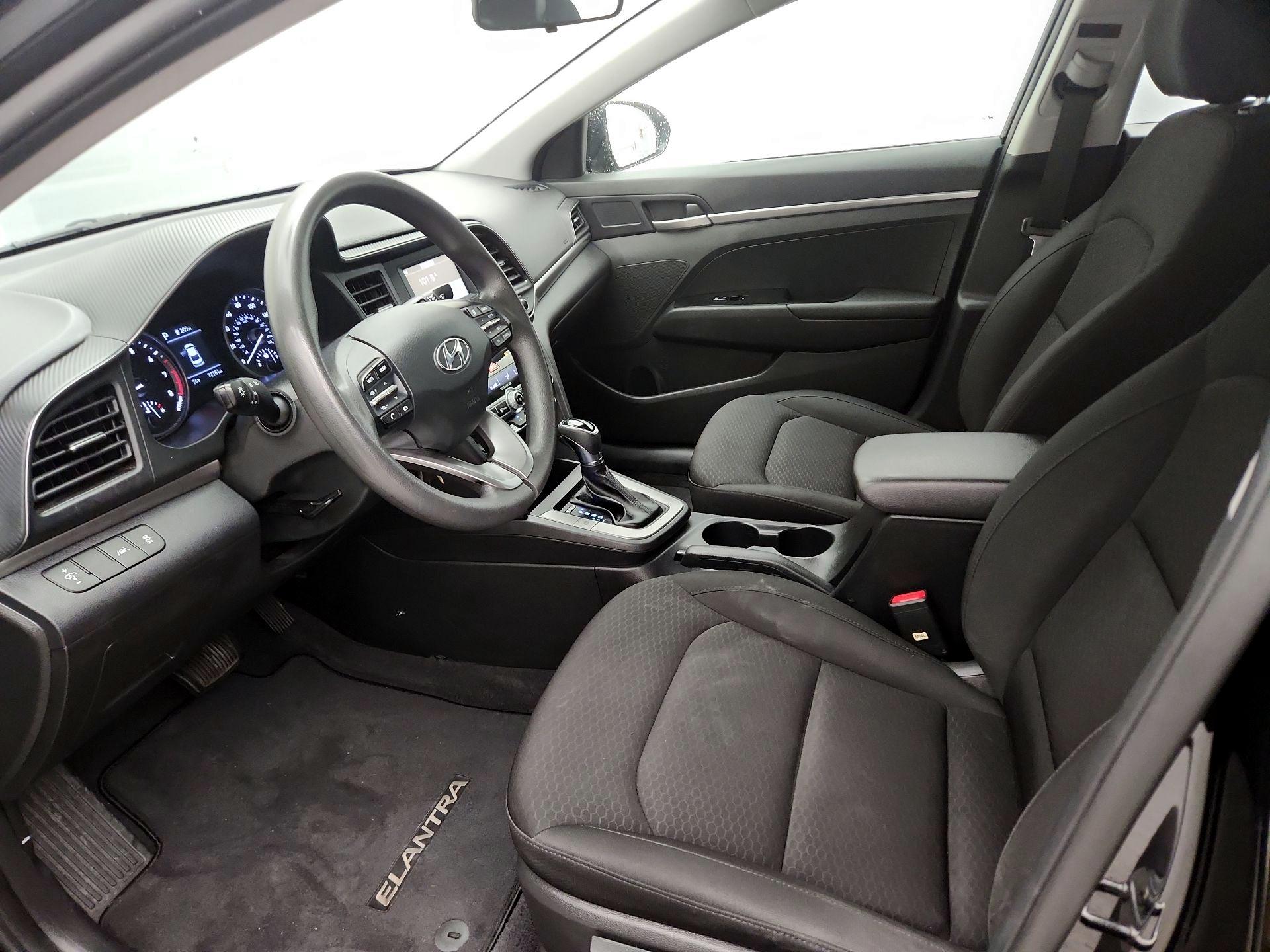 Thumbnail: 2020 Hyundai Elantra - 11