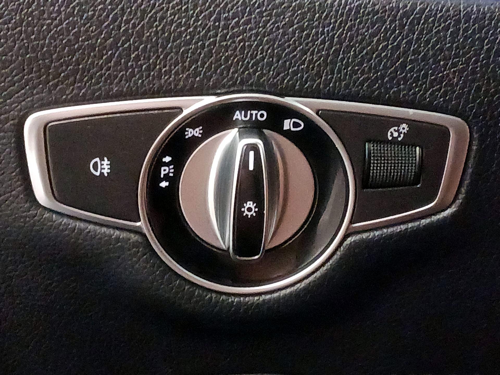 Thumbnail: 2018 Mercedes-Benz E-Class - 13