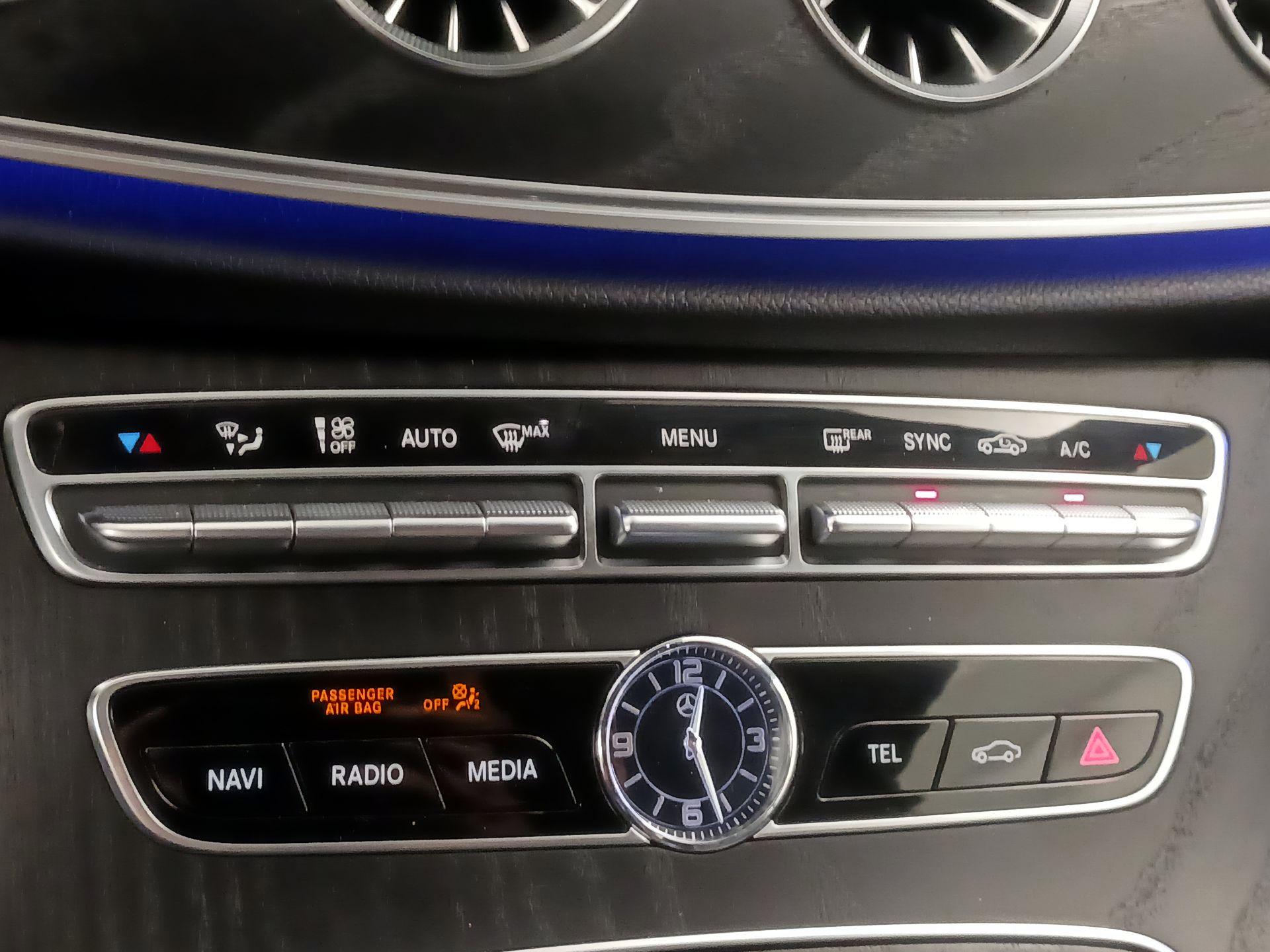 Thumbnail: 2018 Mercedes-Benz E-Class - 17