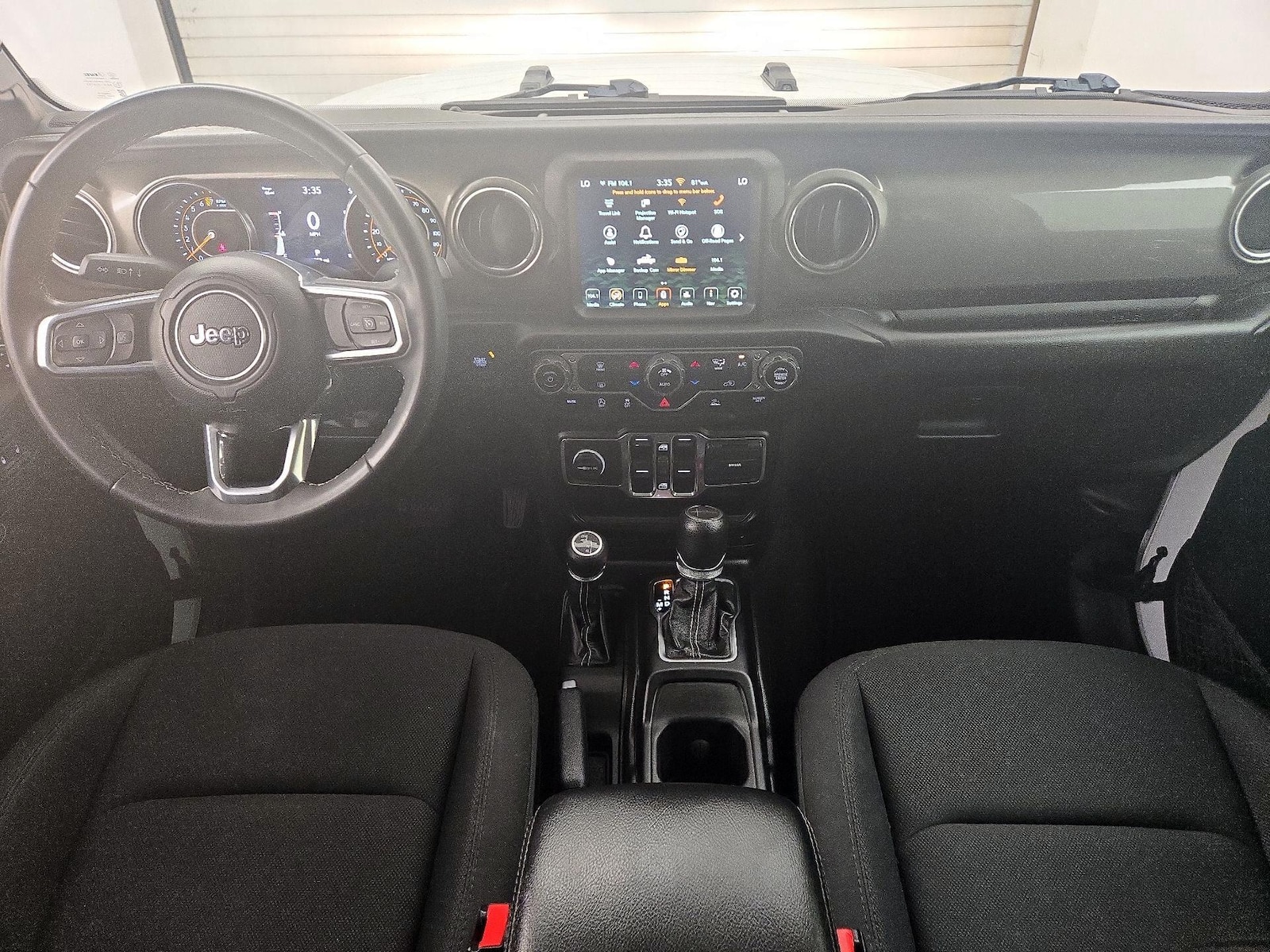 2023 Jeep Gladiator Overland - Photo 10