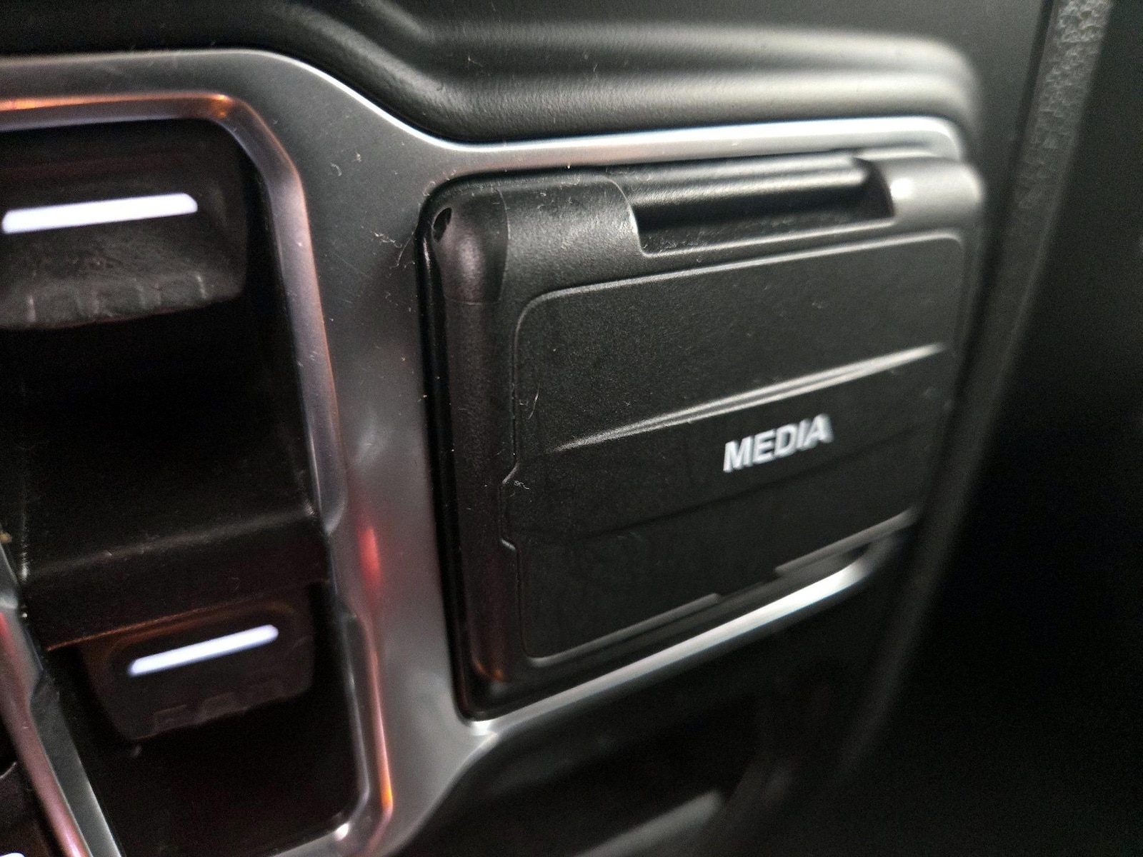 2023 Jeep Gladiator Overland - Photo 20