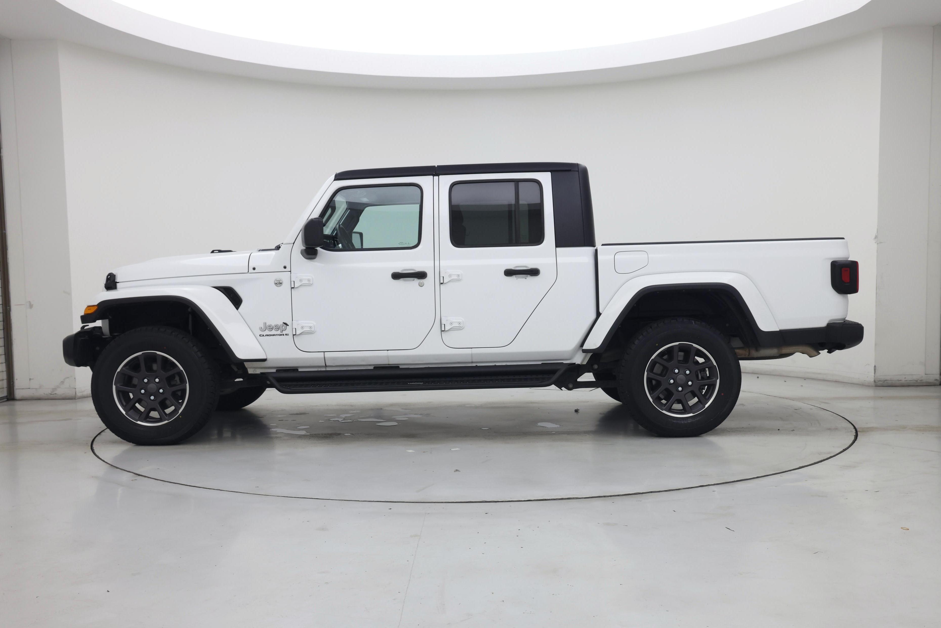 Thumbnail: 2023 Jeep Gladiator - 3