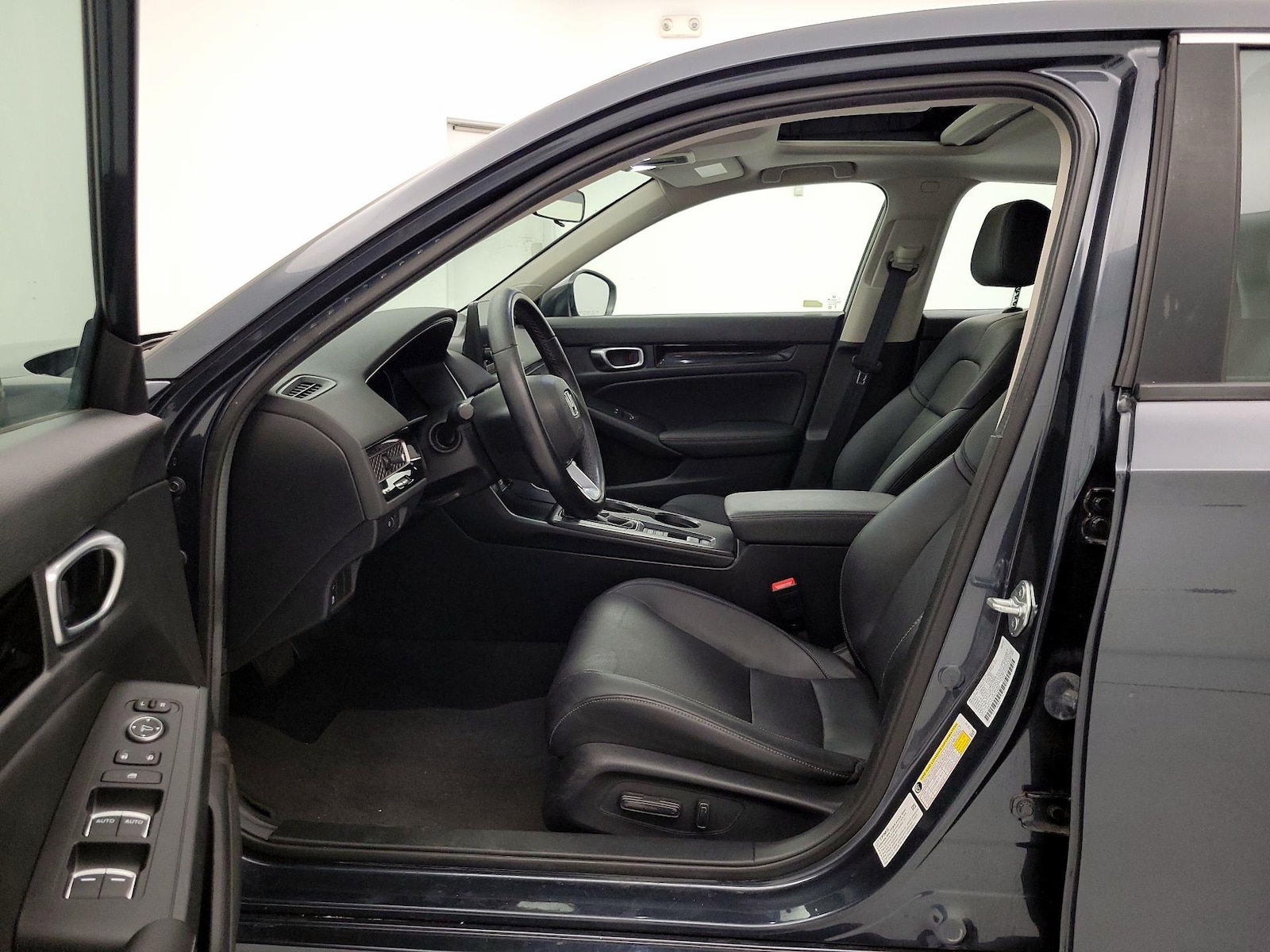 2023 Honda Civic Hatchback EX-L - Photo 12