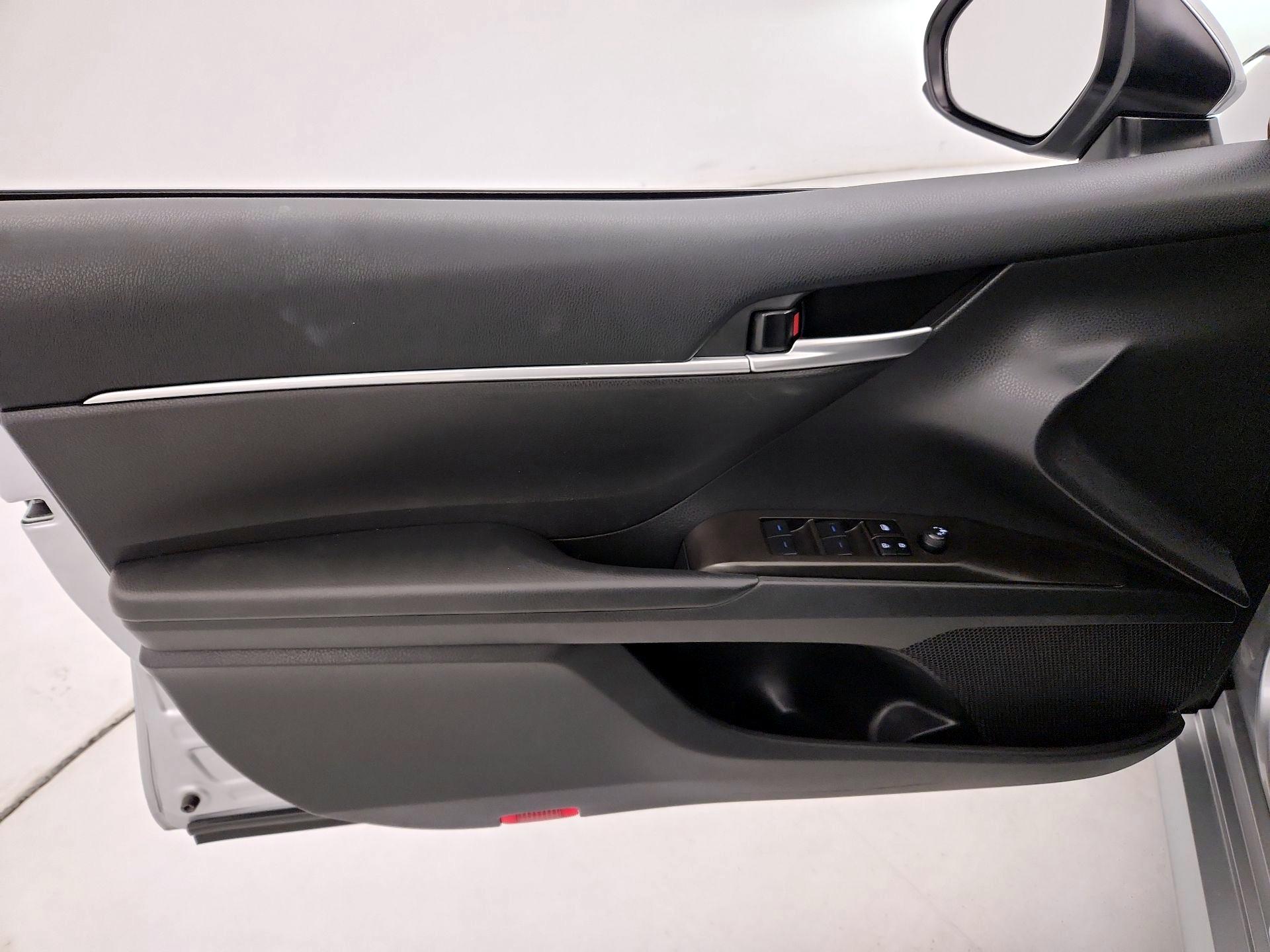 Thumbnail: 2023 Toyota Camry - 12