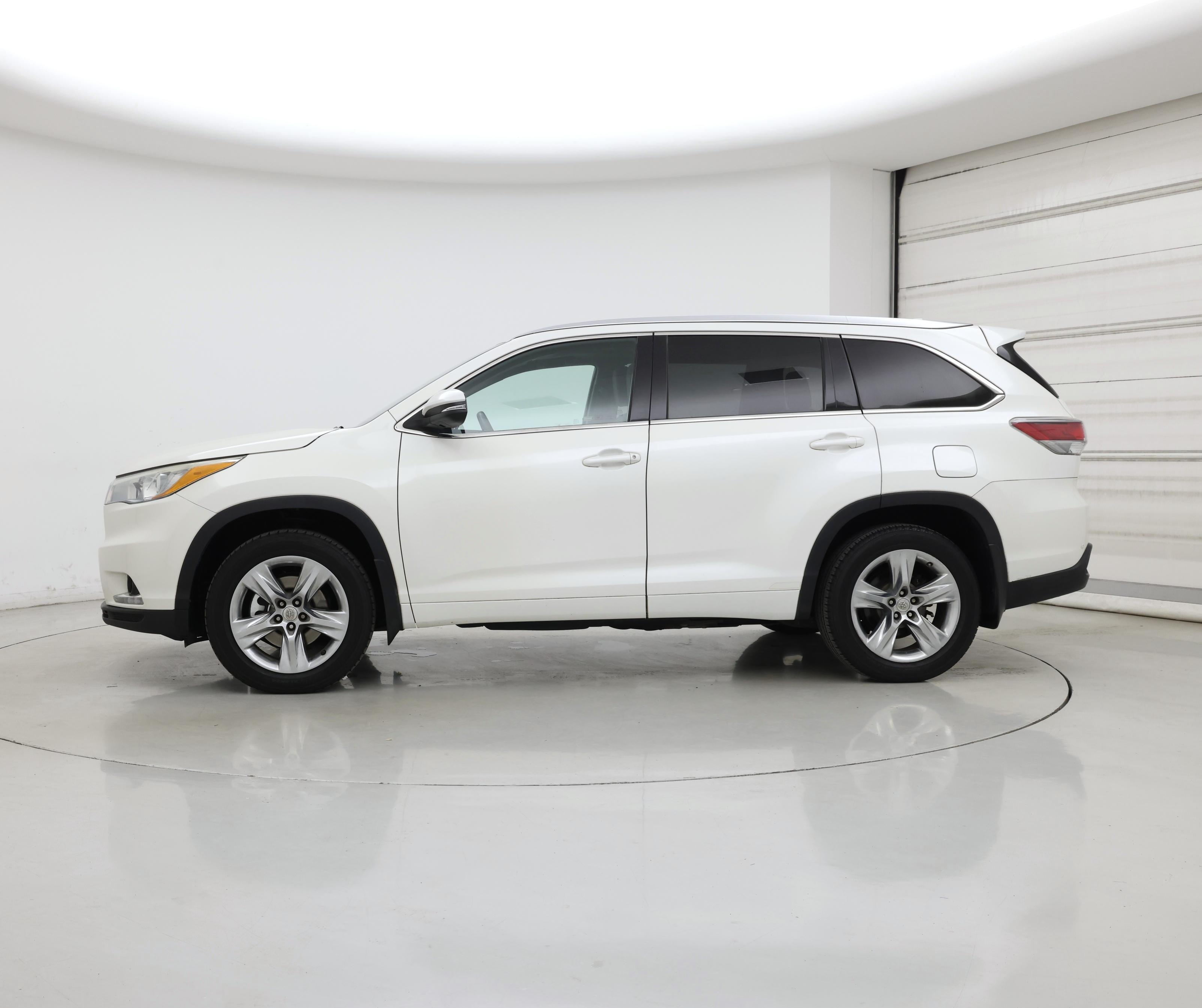 Thumbnail: 2015 Toyota Highlander - 3