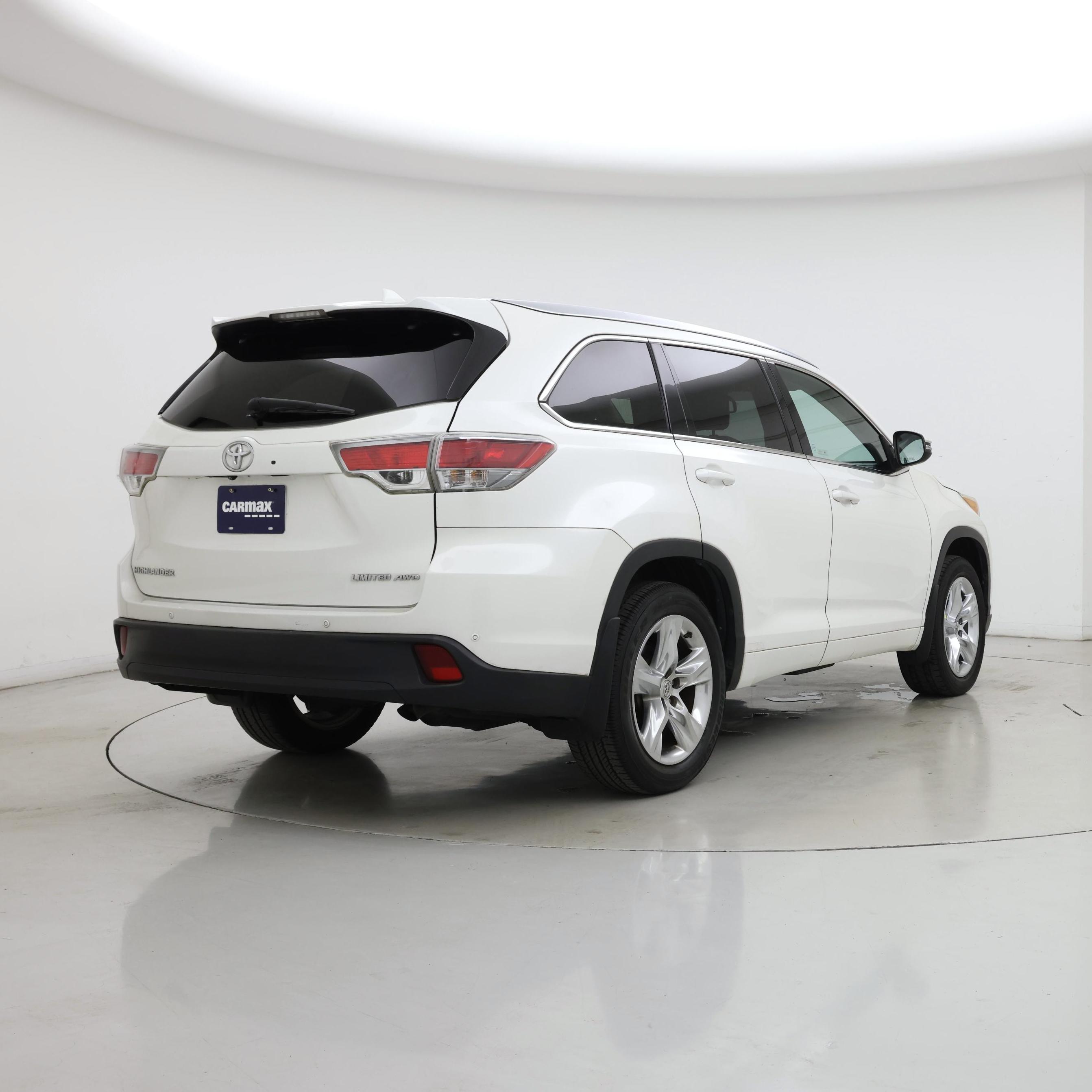 Thumbnail: 2015 Toyota Highlander - 8