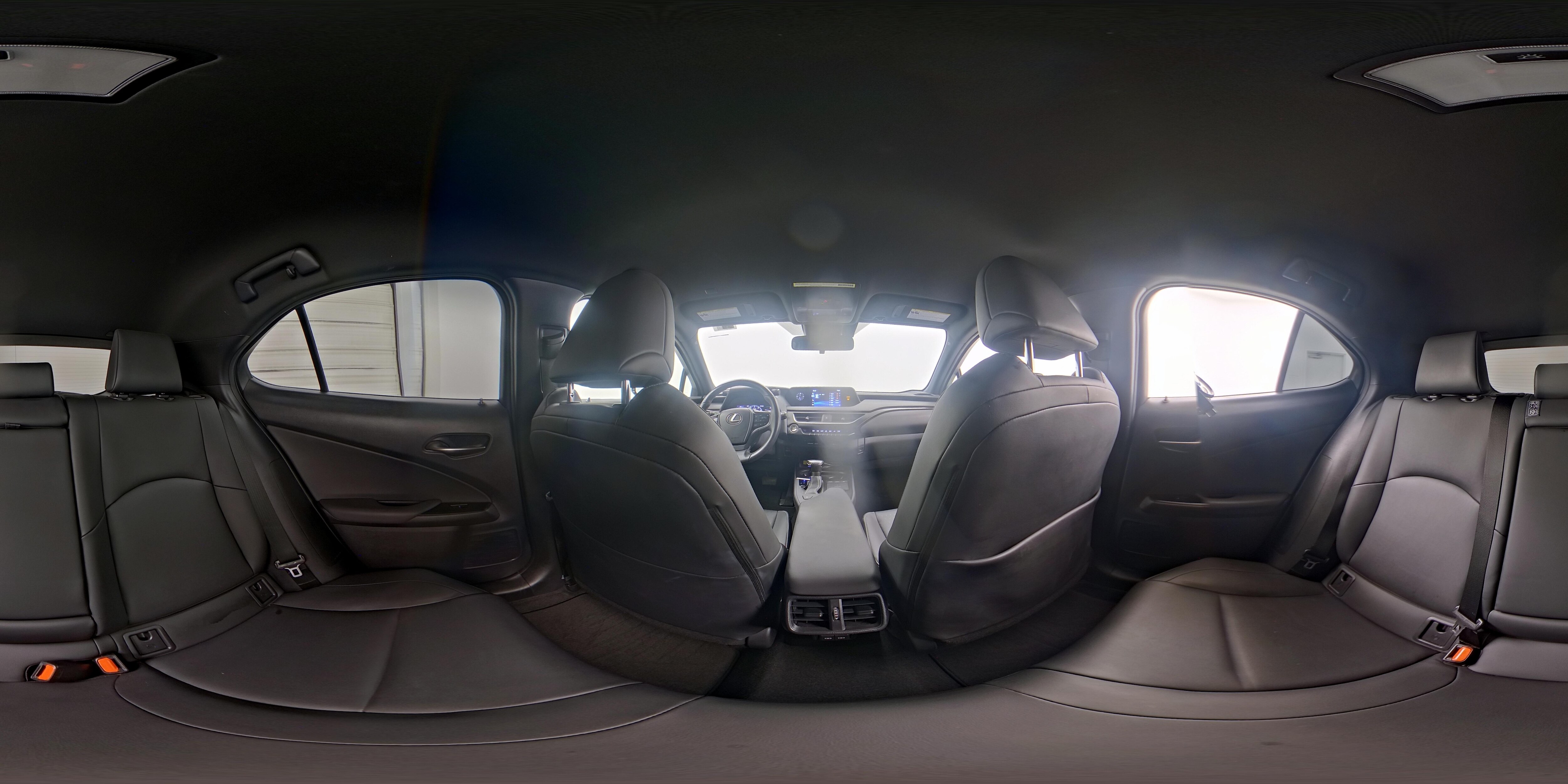 2022 Lexus UX 200 - Photo 23