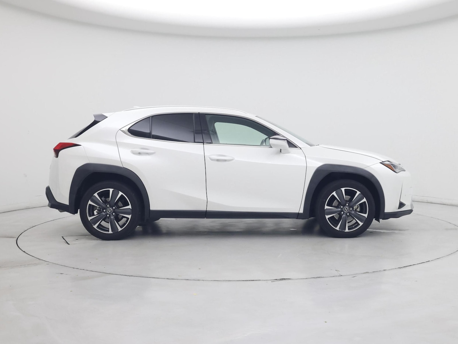 2022 Lexus UX 200 - Photo 8
